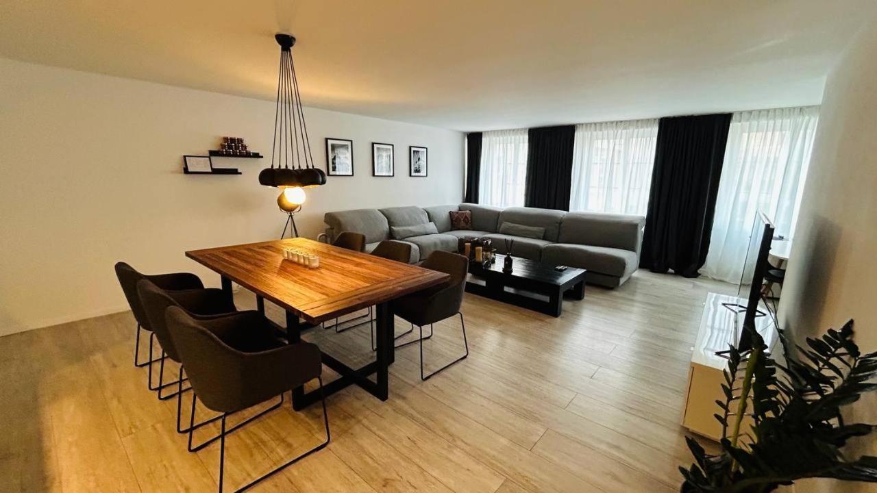 Paradeplatz Apartment By Airhome Zurich