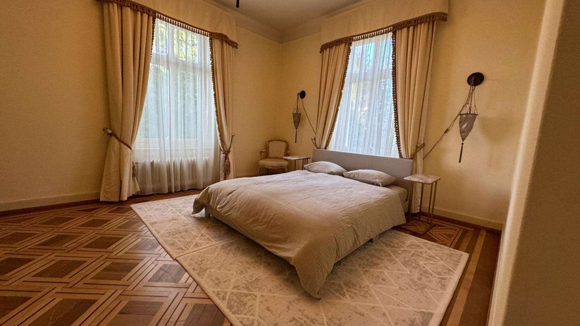 Private Luxury In Villa