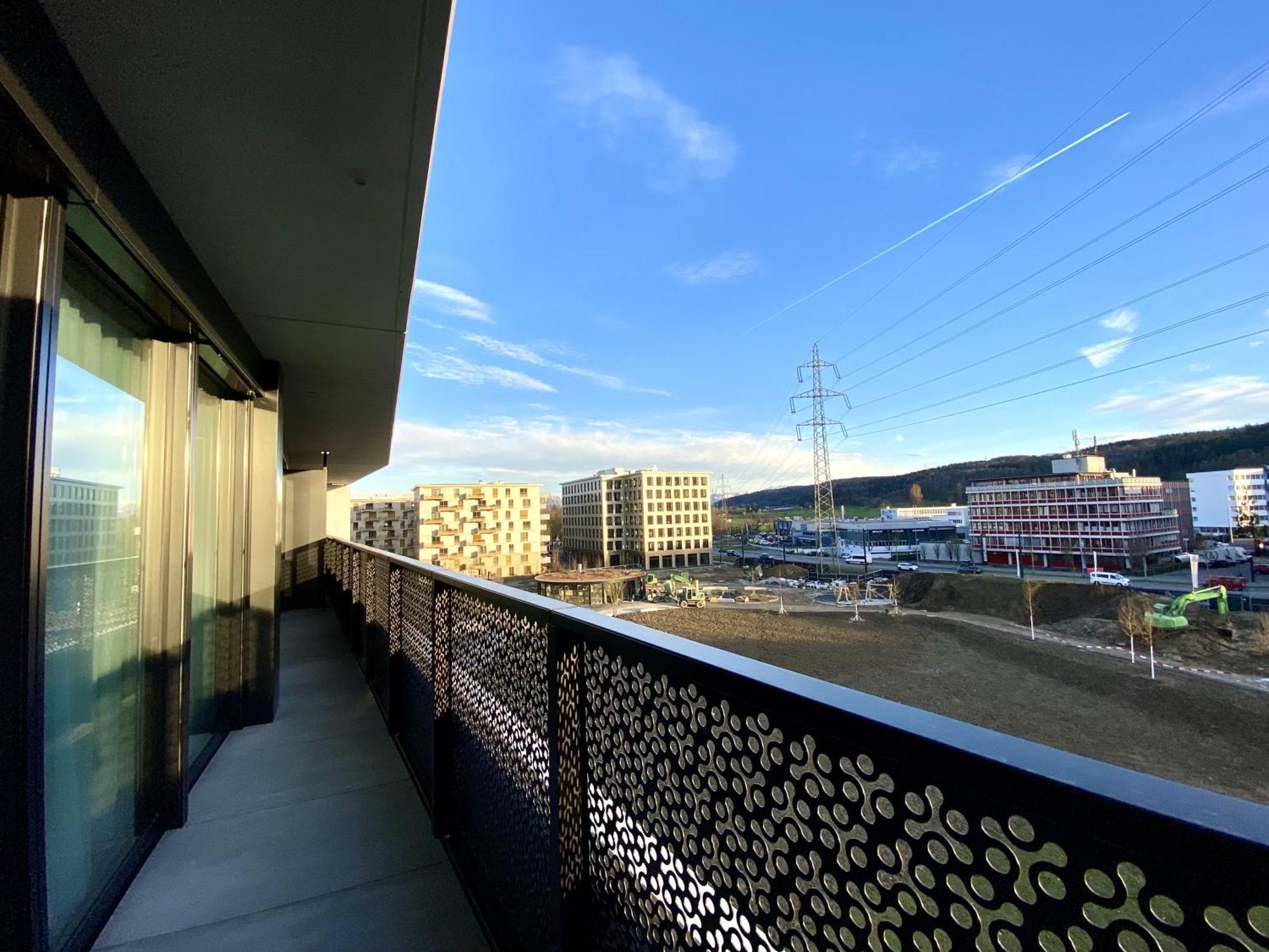 Apartment Glad Spot: - - Design - Netflix Zurich