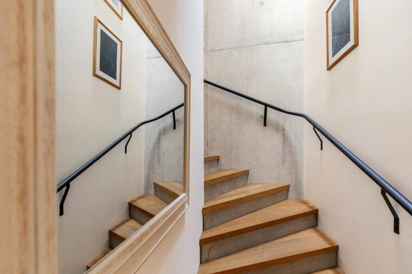 Designer-maisonette Im Industrie Chic 3,5 Apartamento *
