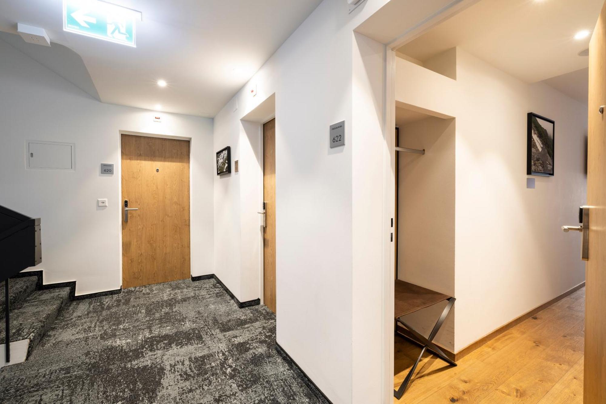 Fred Leonhardstrasse - Mobile Check-in Hotel 3*