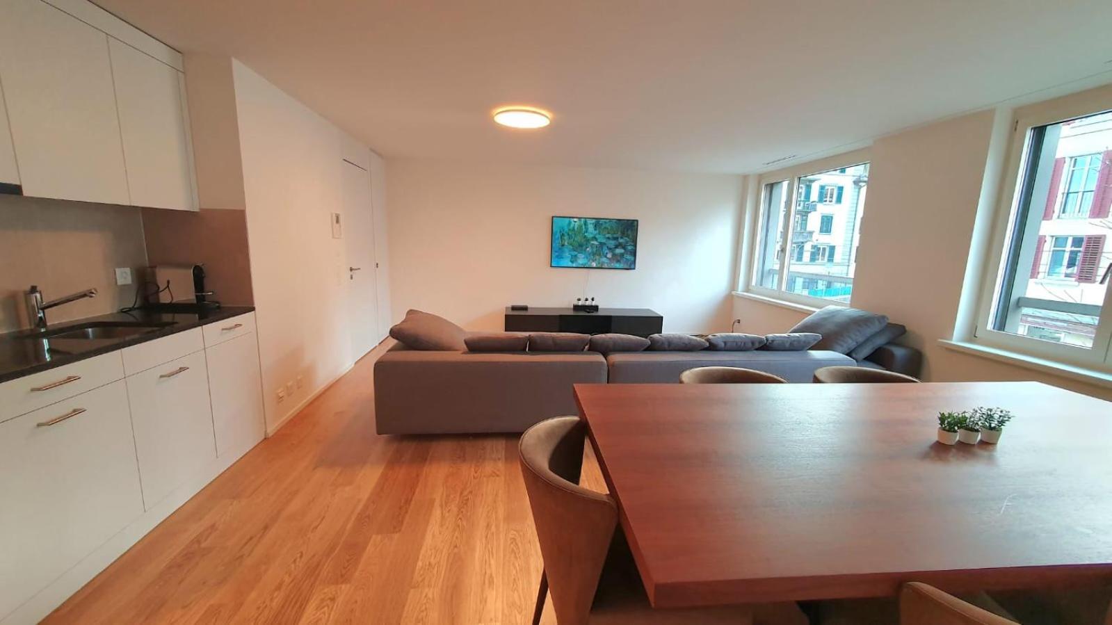 Wollishofen Station 2 Bedroom Luxury *