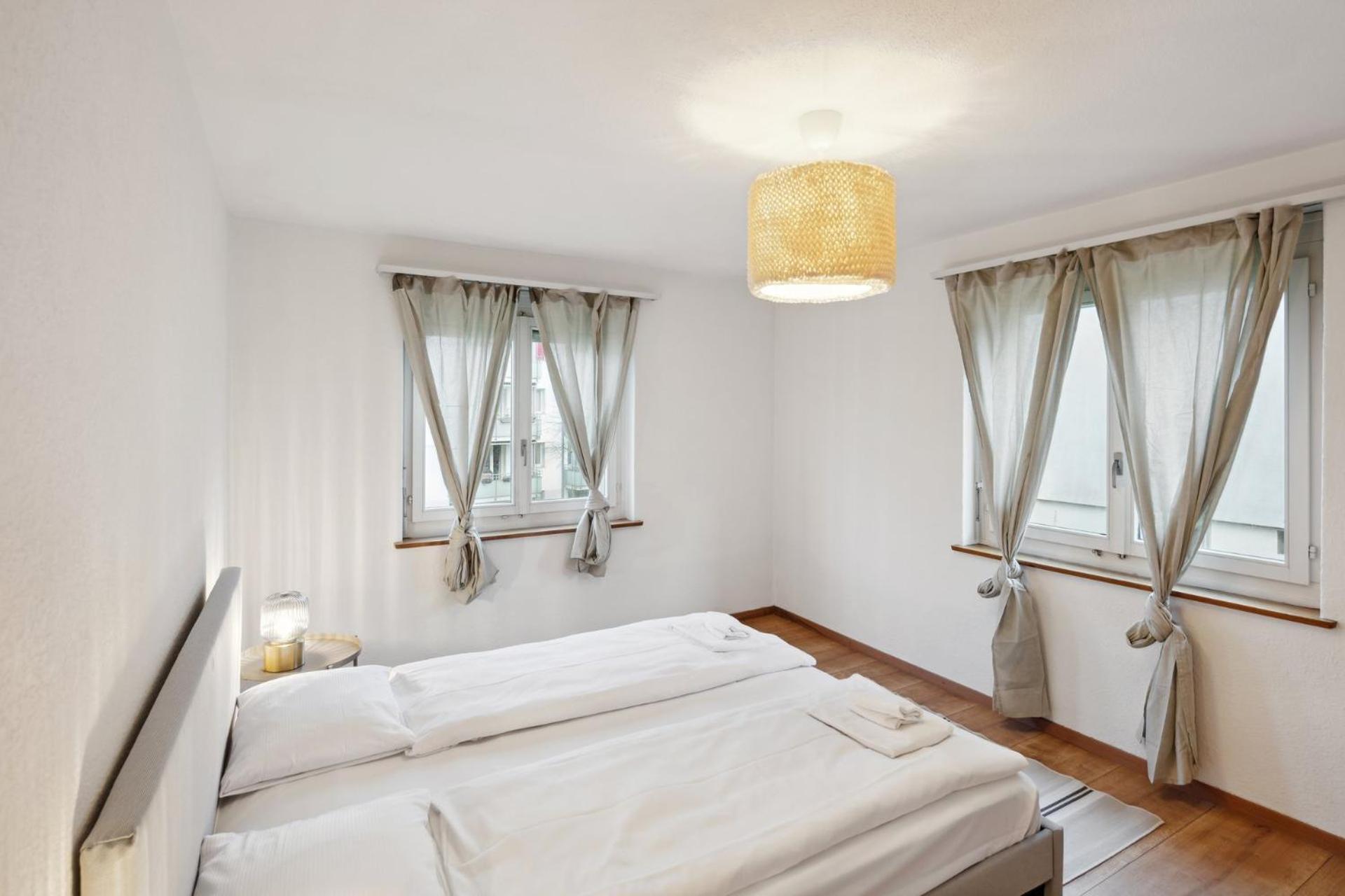 Affordable Comfort In Apartment