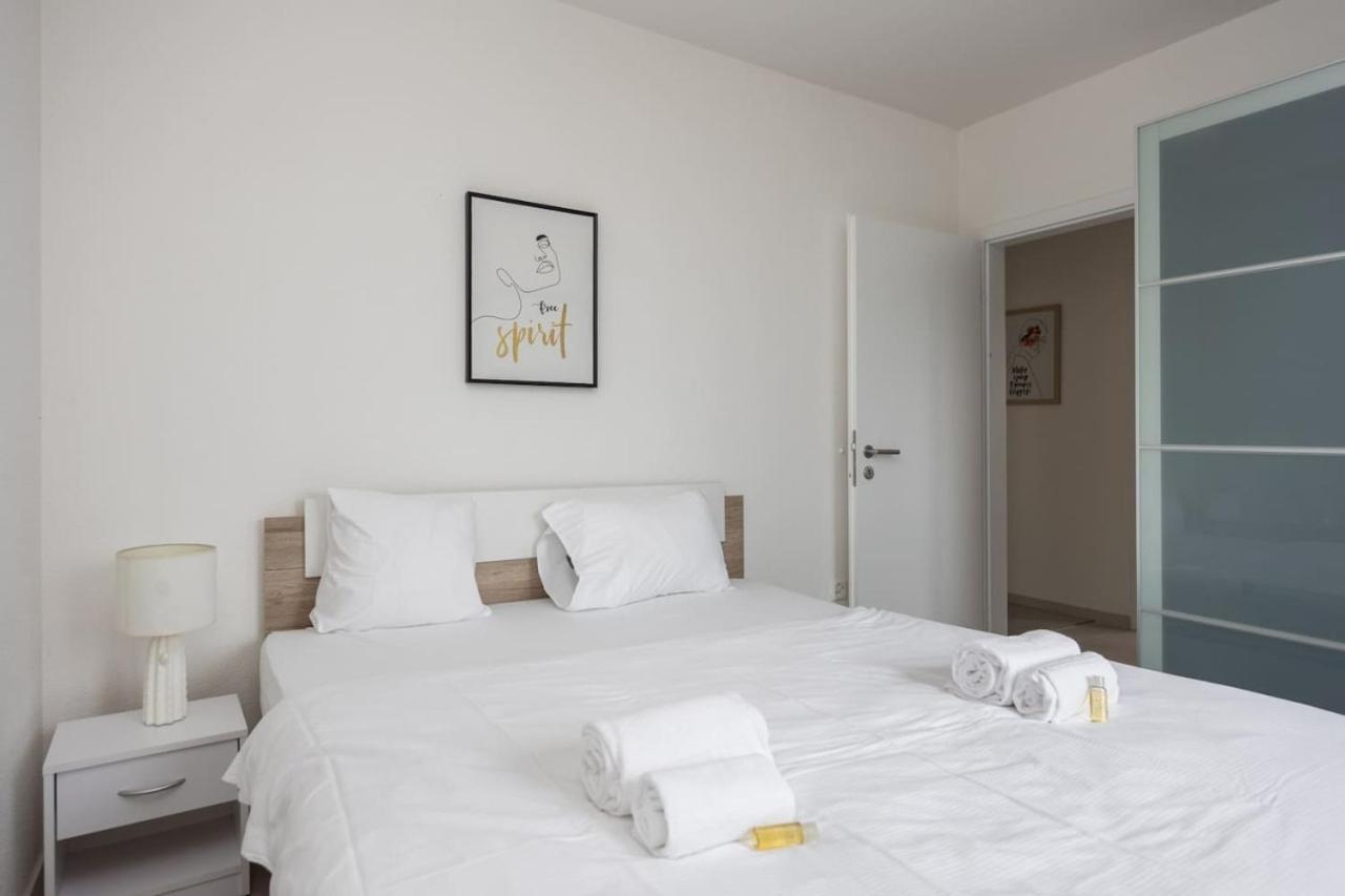 Grand Terrace Elite 4,5br Ba52 *