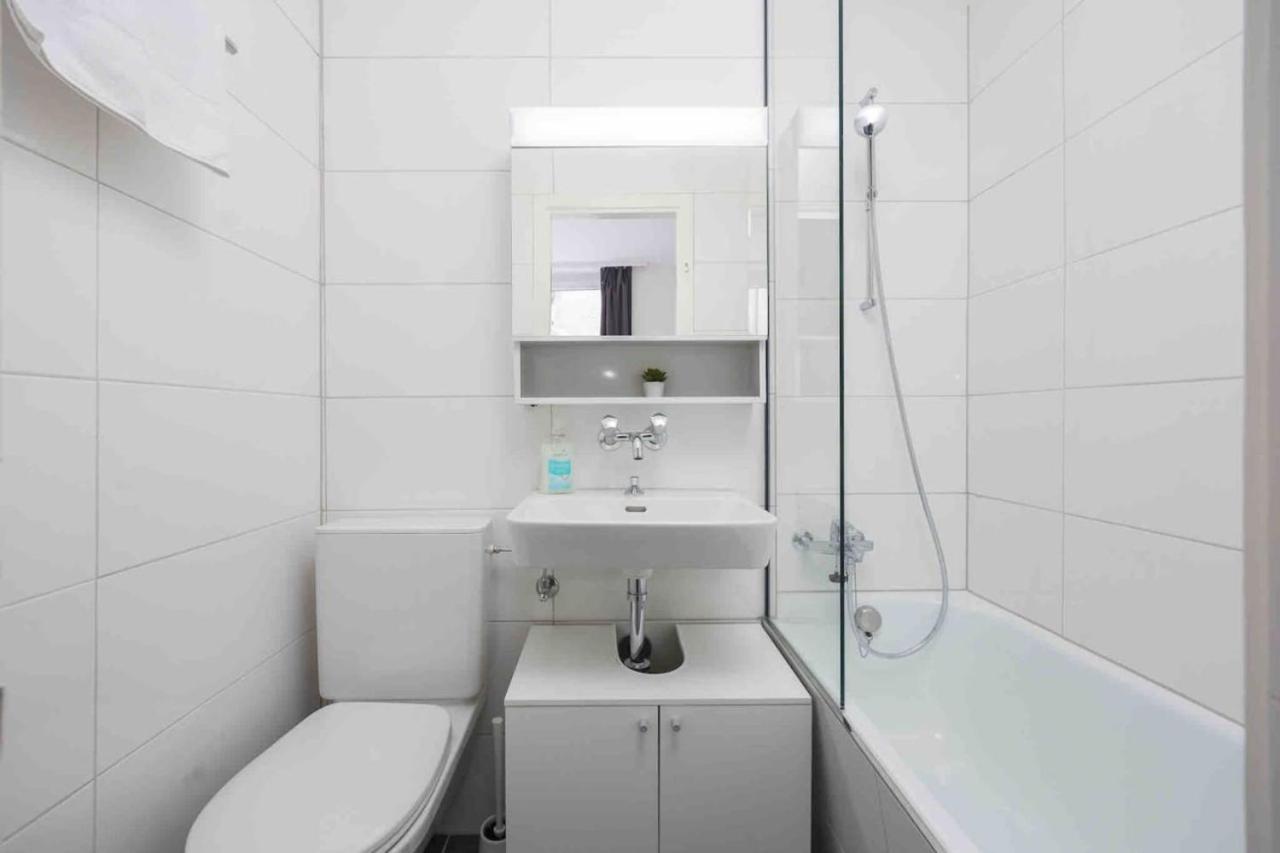 Urban Oasis With Queen Bed And View Be-28 Zürich