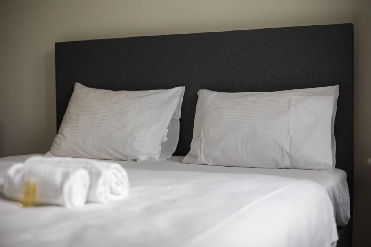 Apartment Downtown Deluxe With Queen Bed Be-55