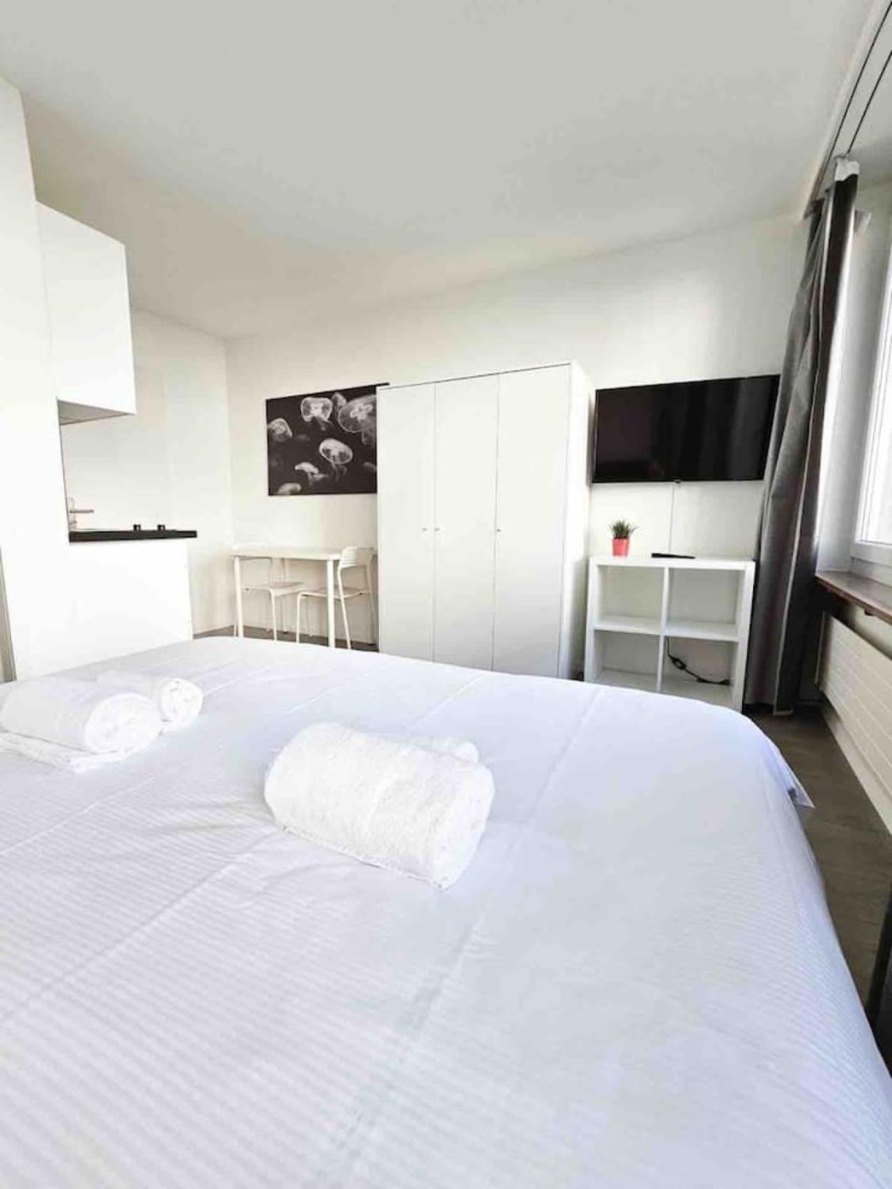 Downtown Deluxe With Queen Bed Be-25 Zurique