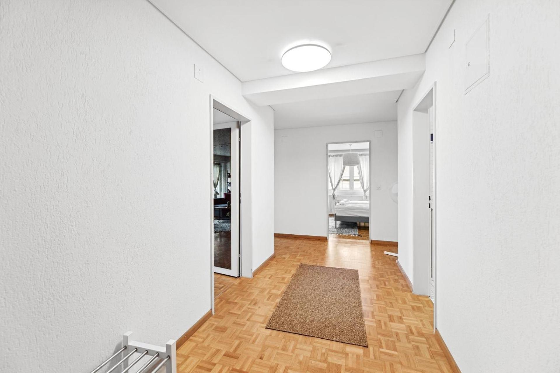 Spacious In The Heart Of Zltwg66 Apartment