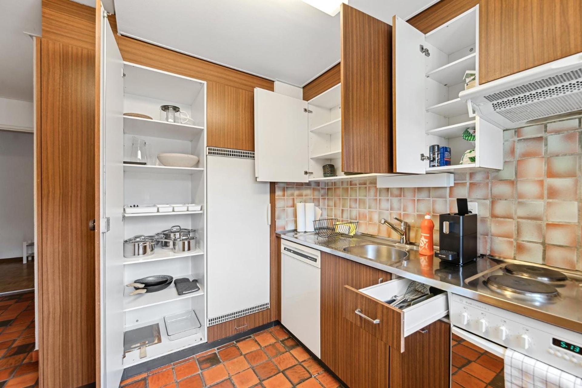 Spacious In The Heart Of Zltwg66 Apartment *