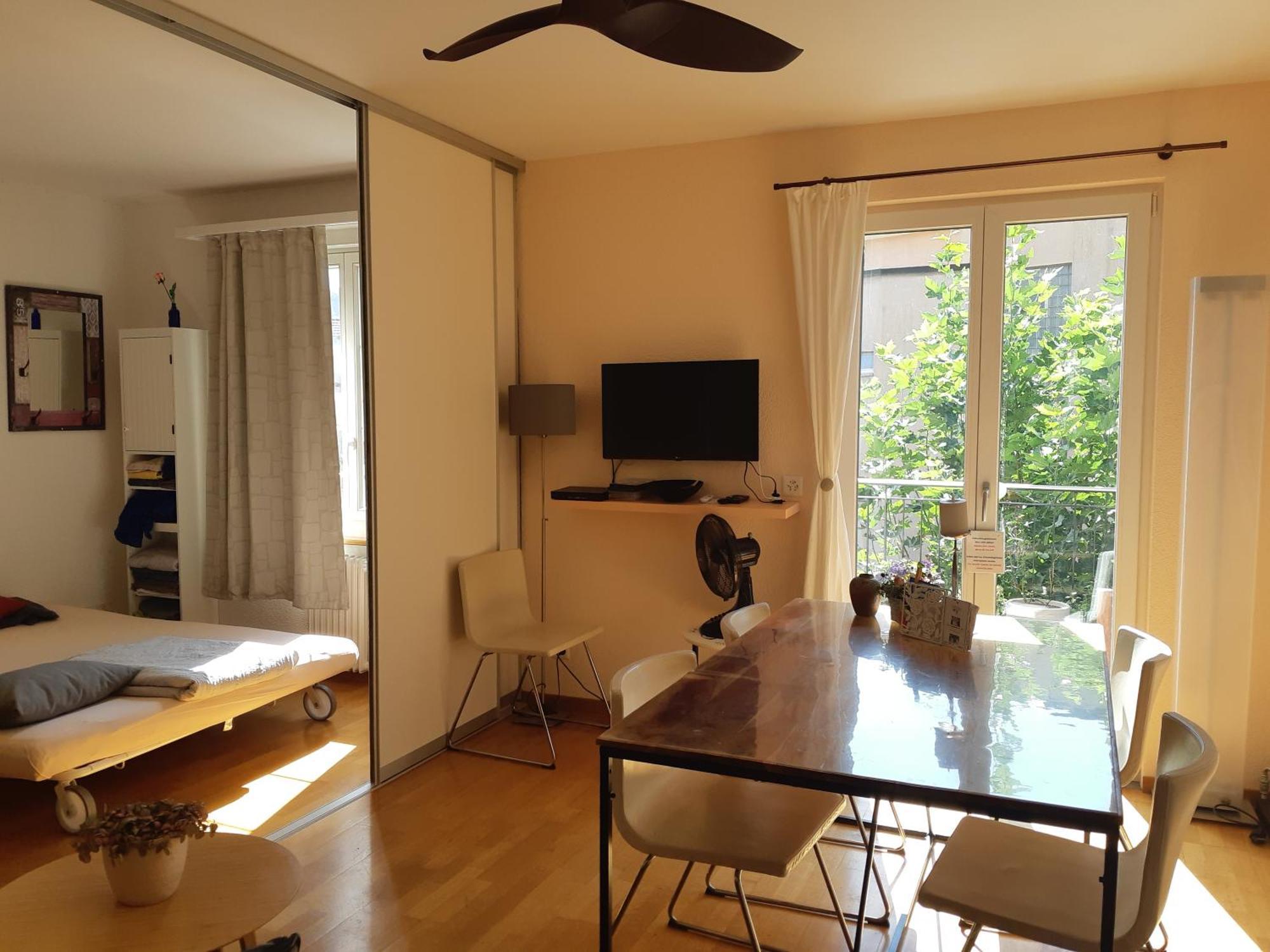 Quiet And Cosy Near Hallenstadion *