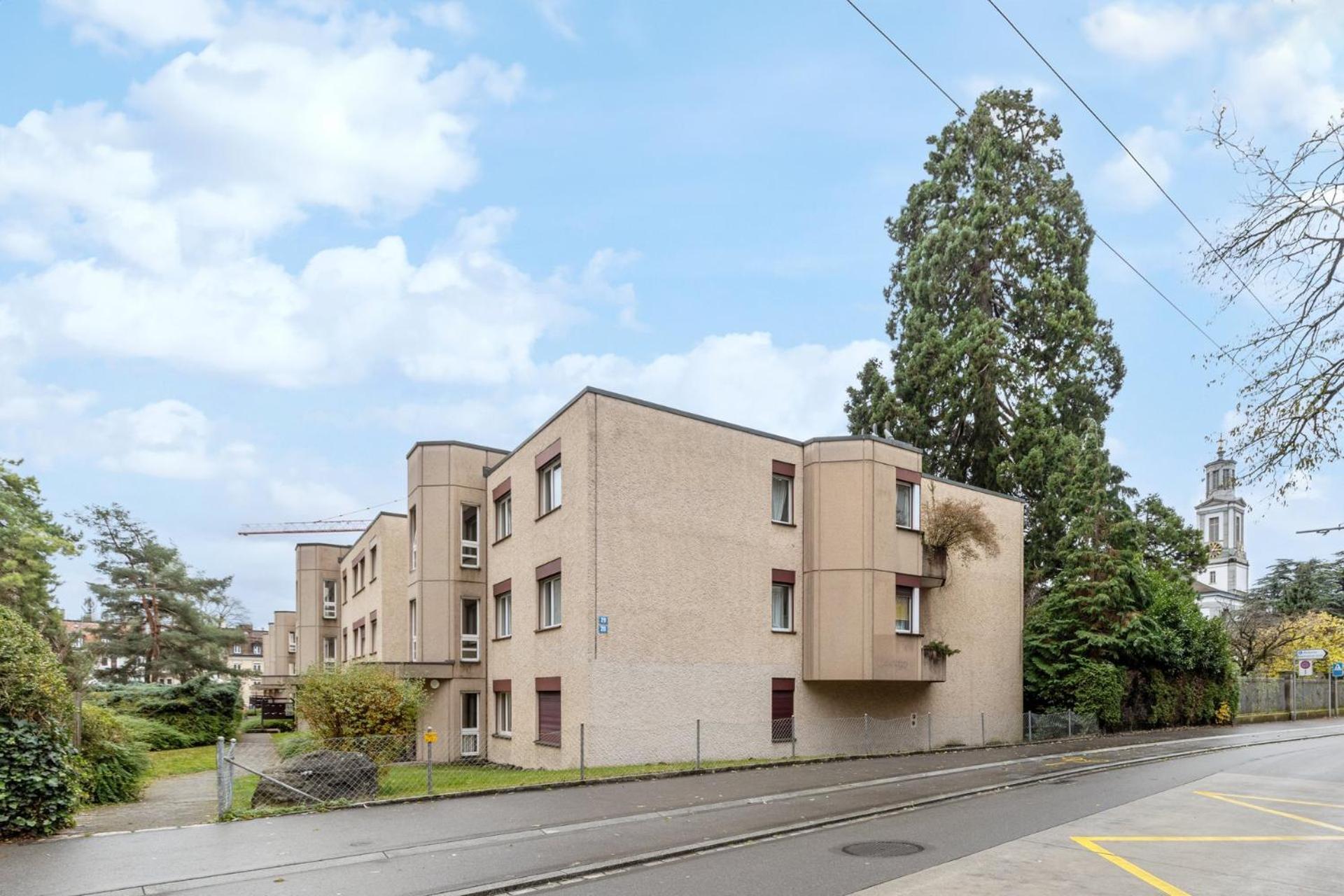 Neumuensterstrasse 26 *