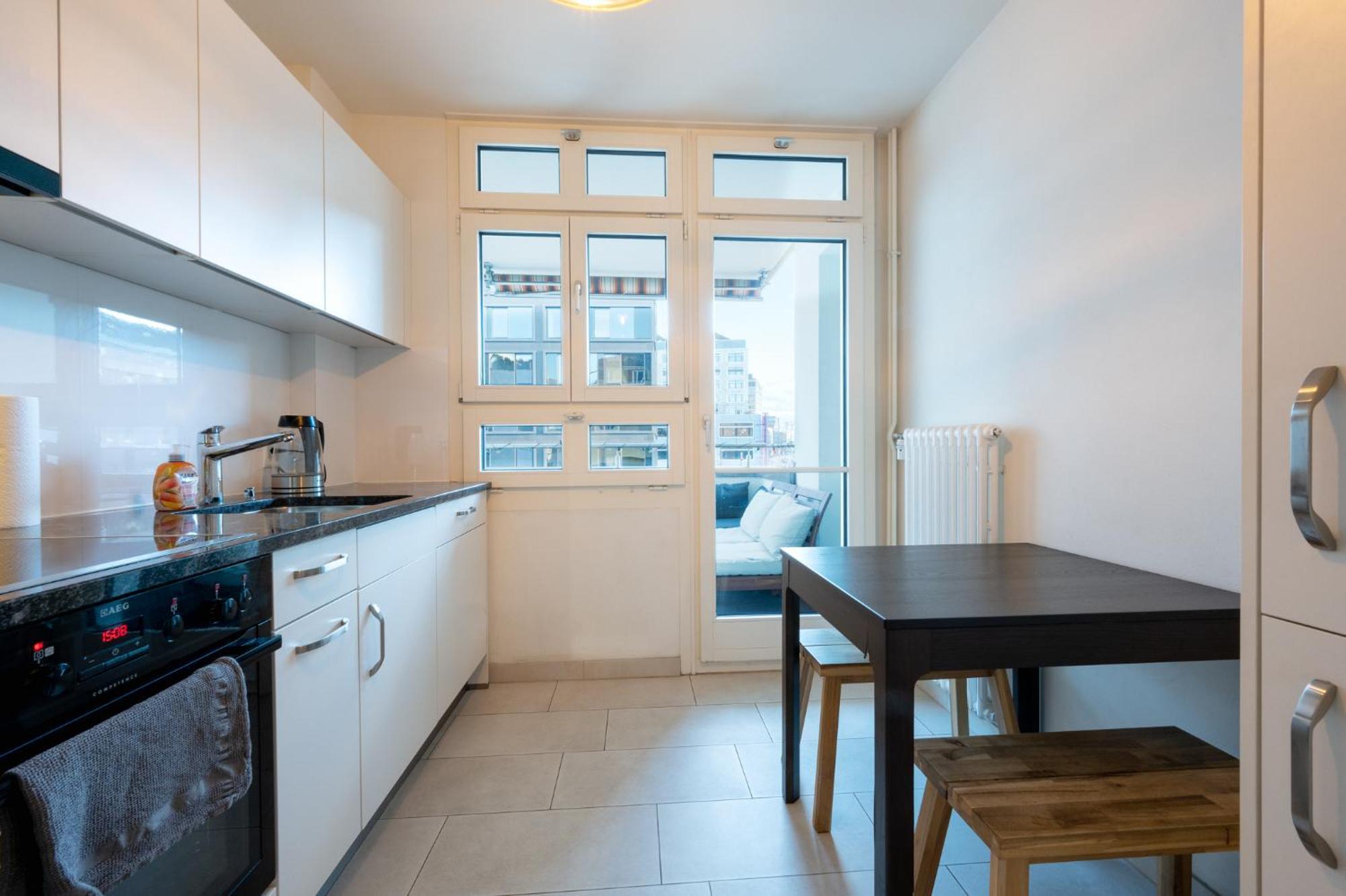 Loving Right In The Heart Of Zurich! Apartment
