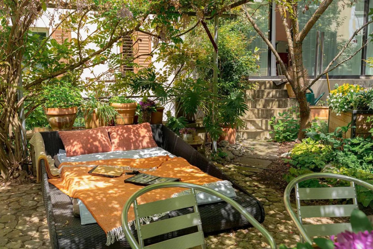 Apartment Stylish Garden-gem By Lake: Pet-friendly & *