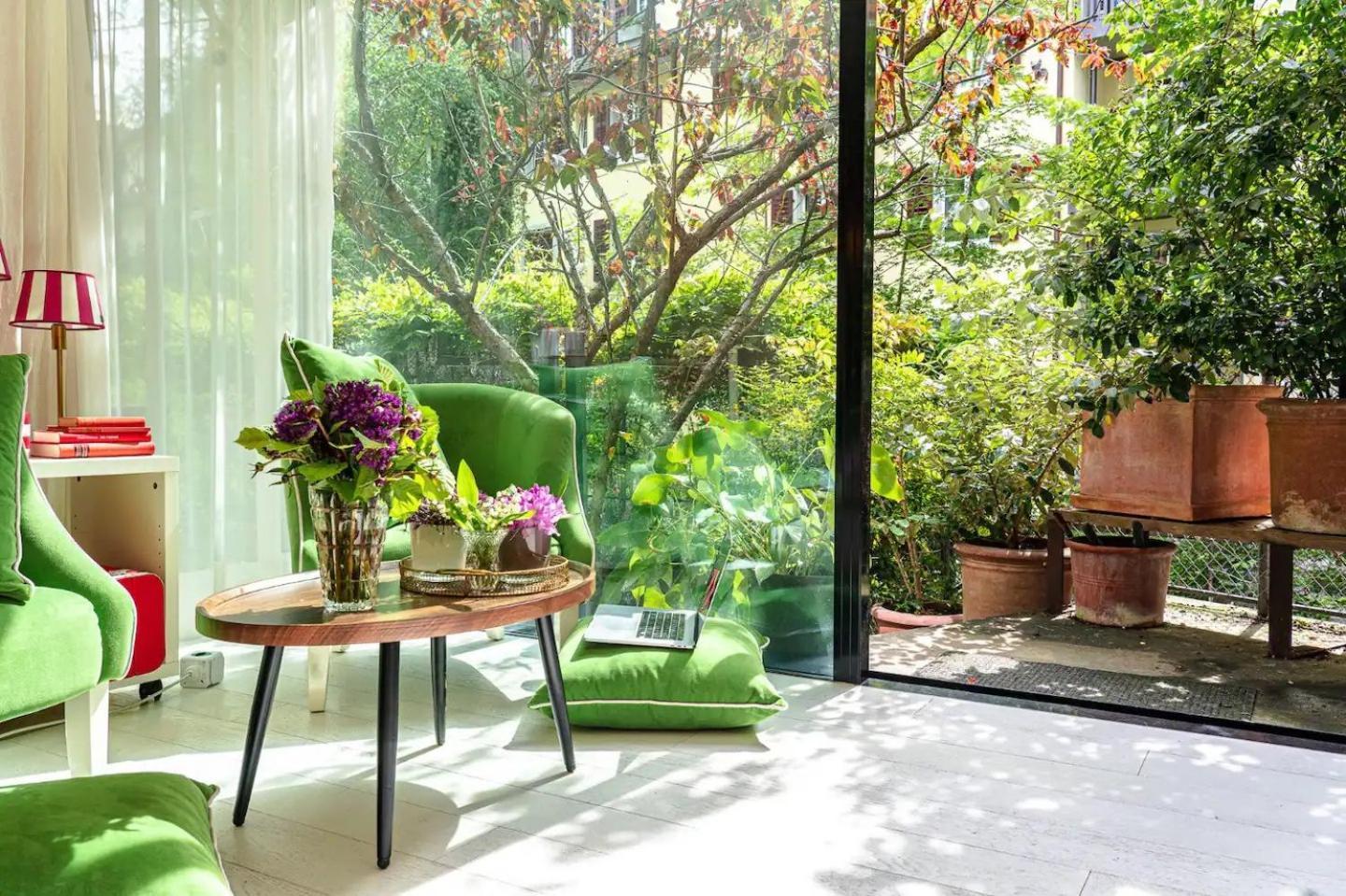 Stylish Garden-gem By Lake: Pet-friendly &