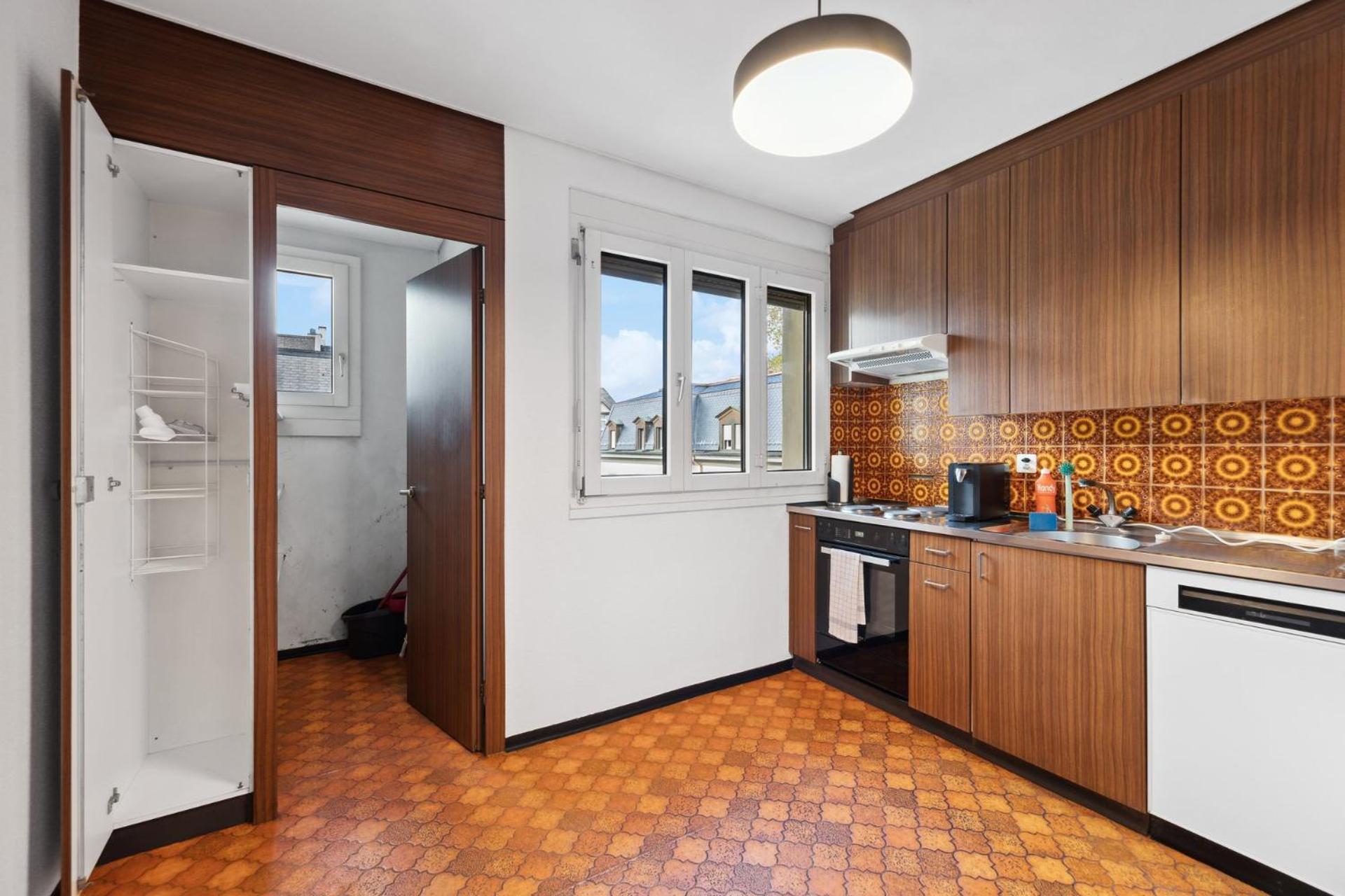 Spacious In The Heart Of Zltwg66 Apartment