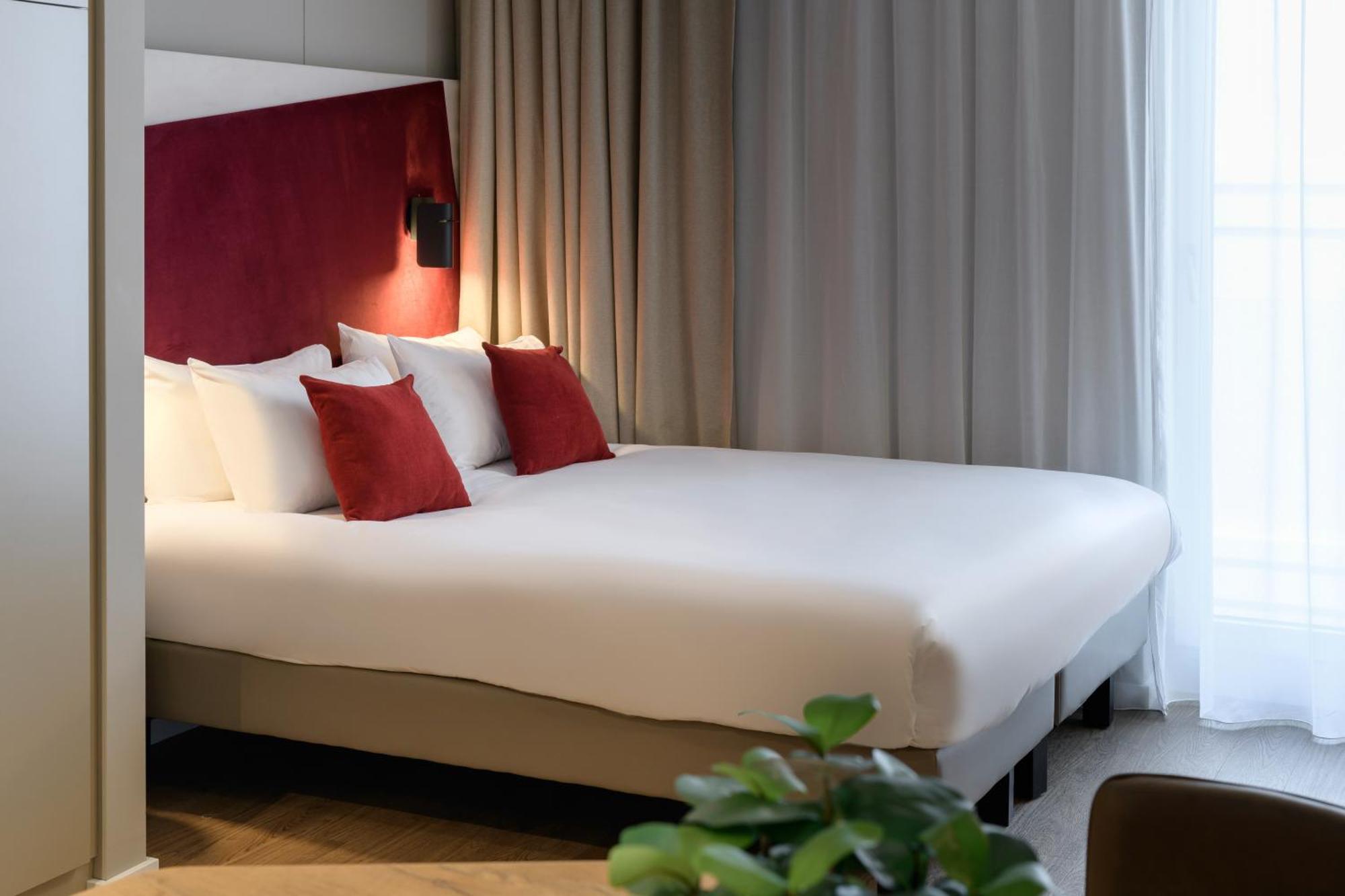 Aparthotel Adagio Center 4*