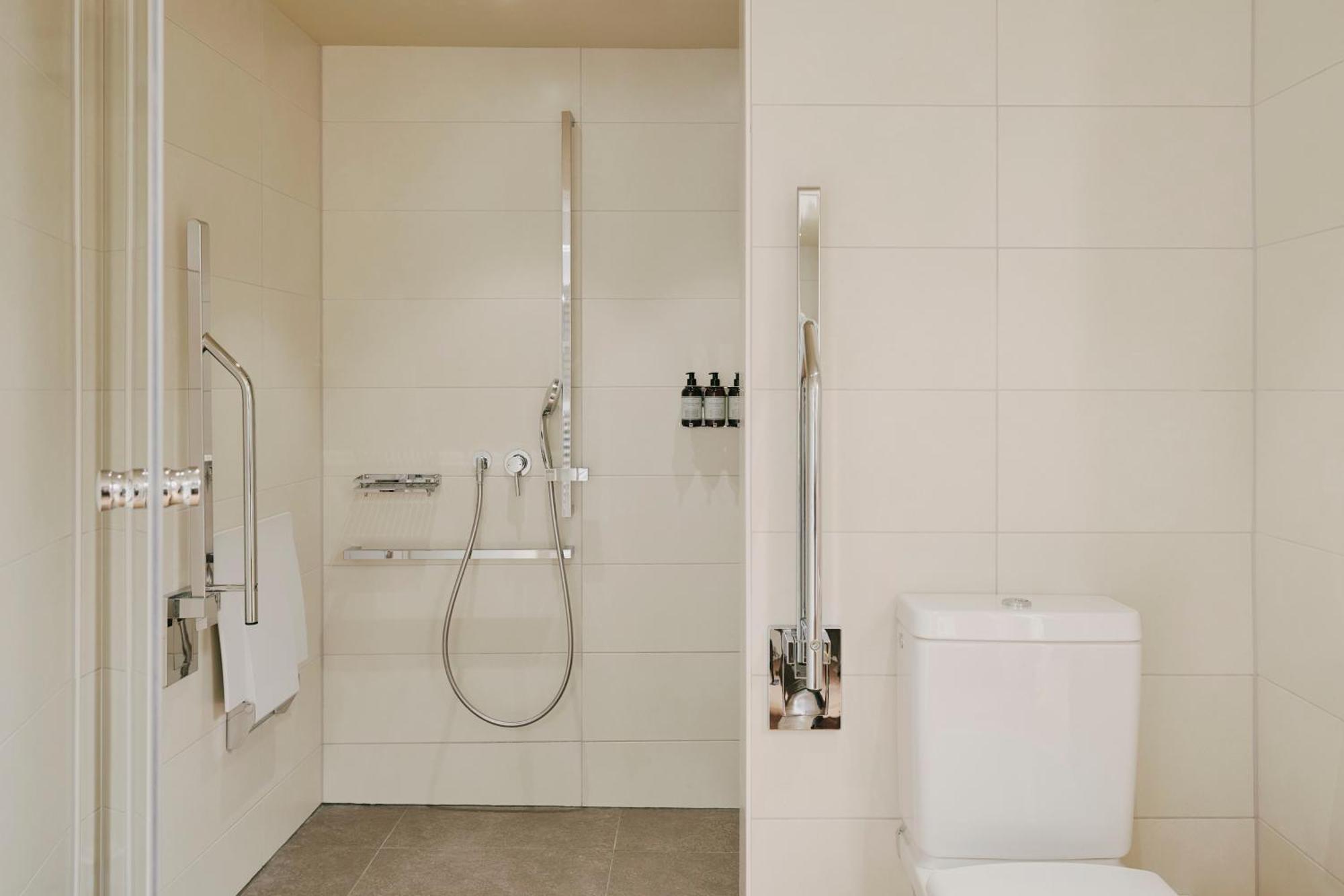 Locke Am Platz Hotel 4*