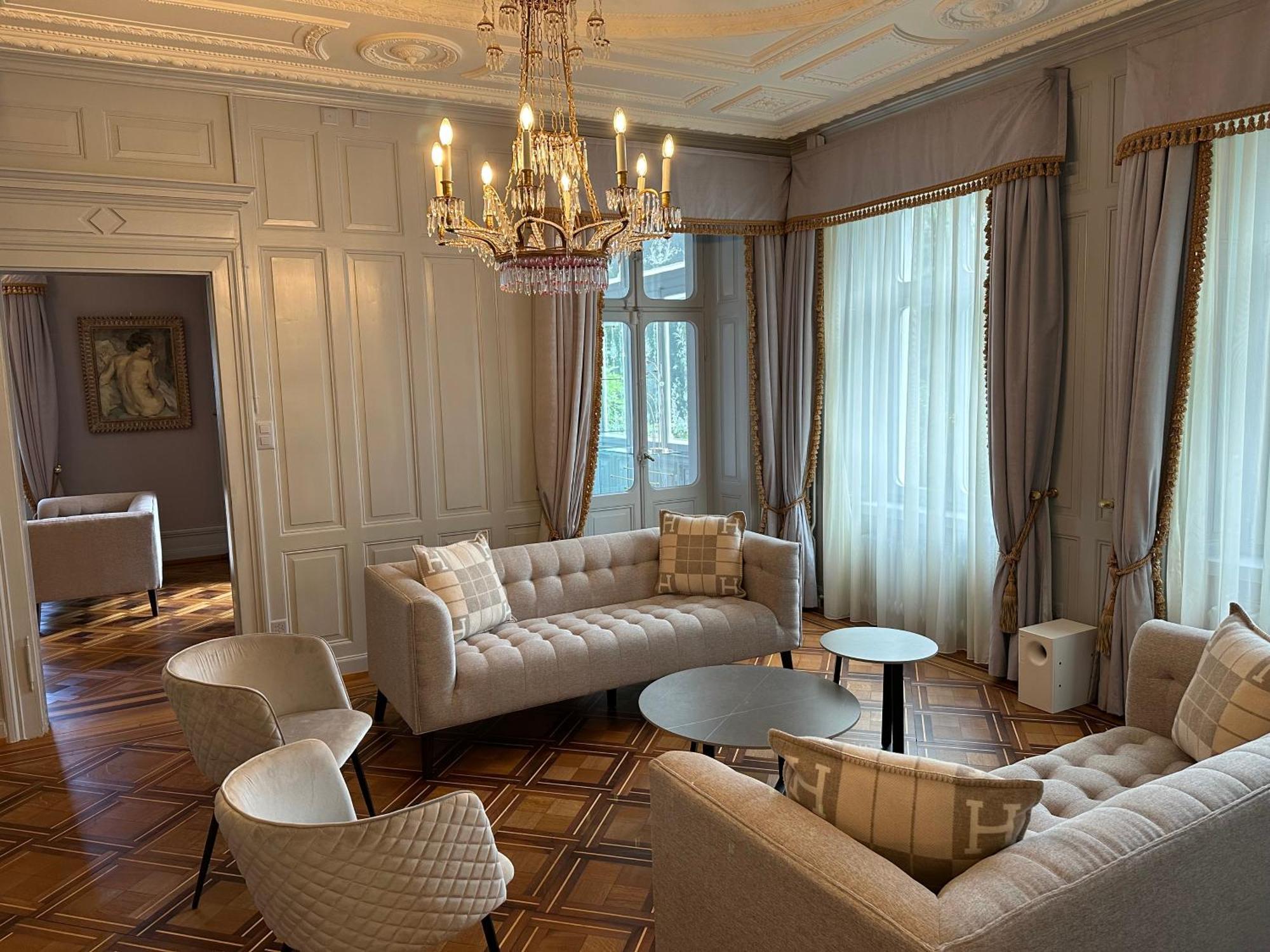 Entire Villa, Your Private Luxury Escape With In House Staff * Zurique