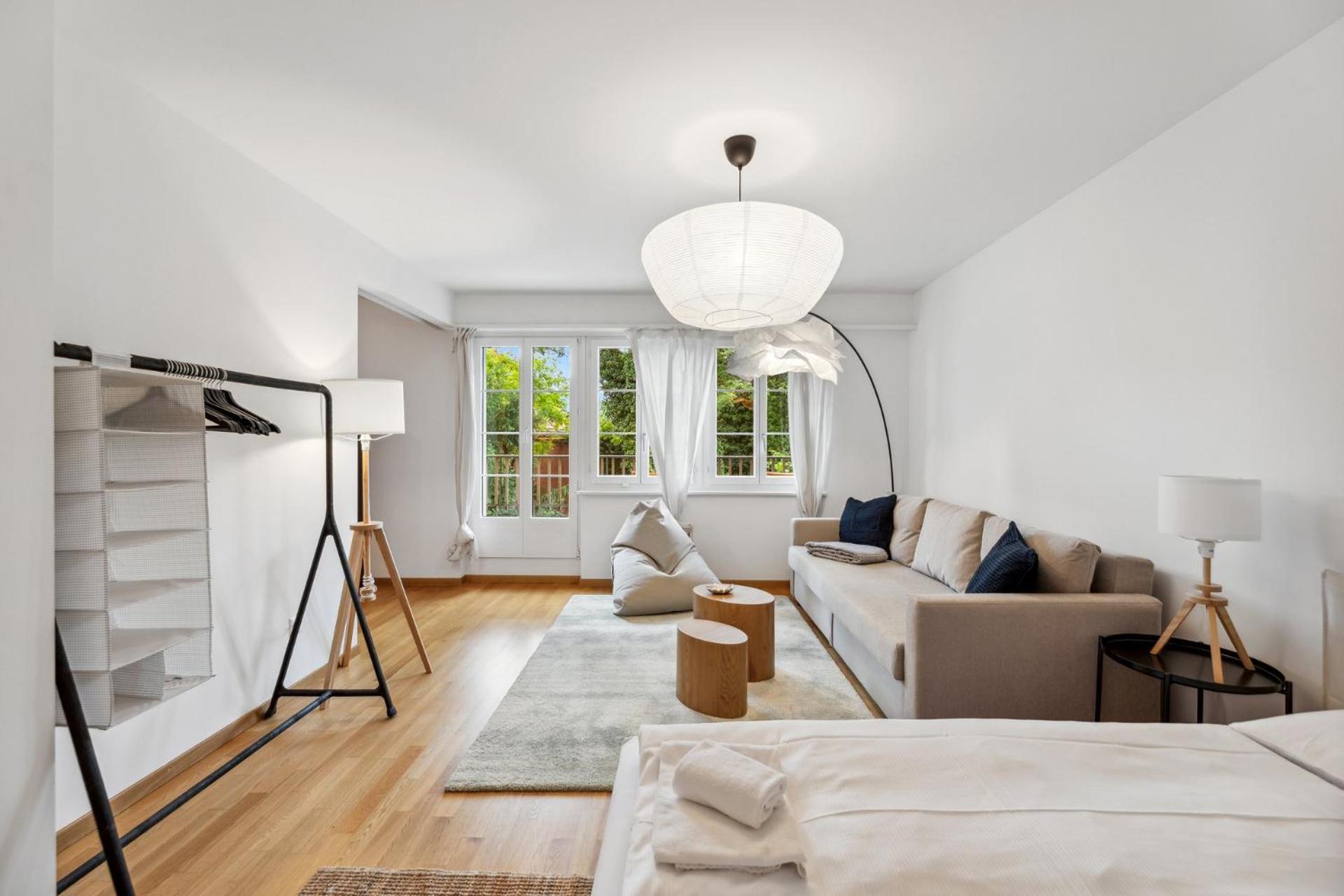 Apartment Muenstergasse Old Town