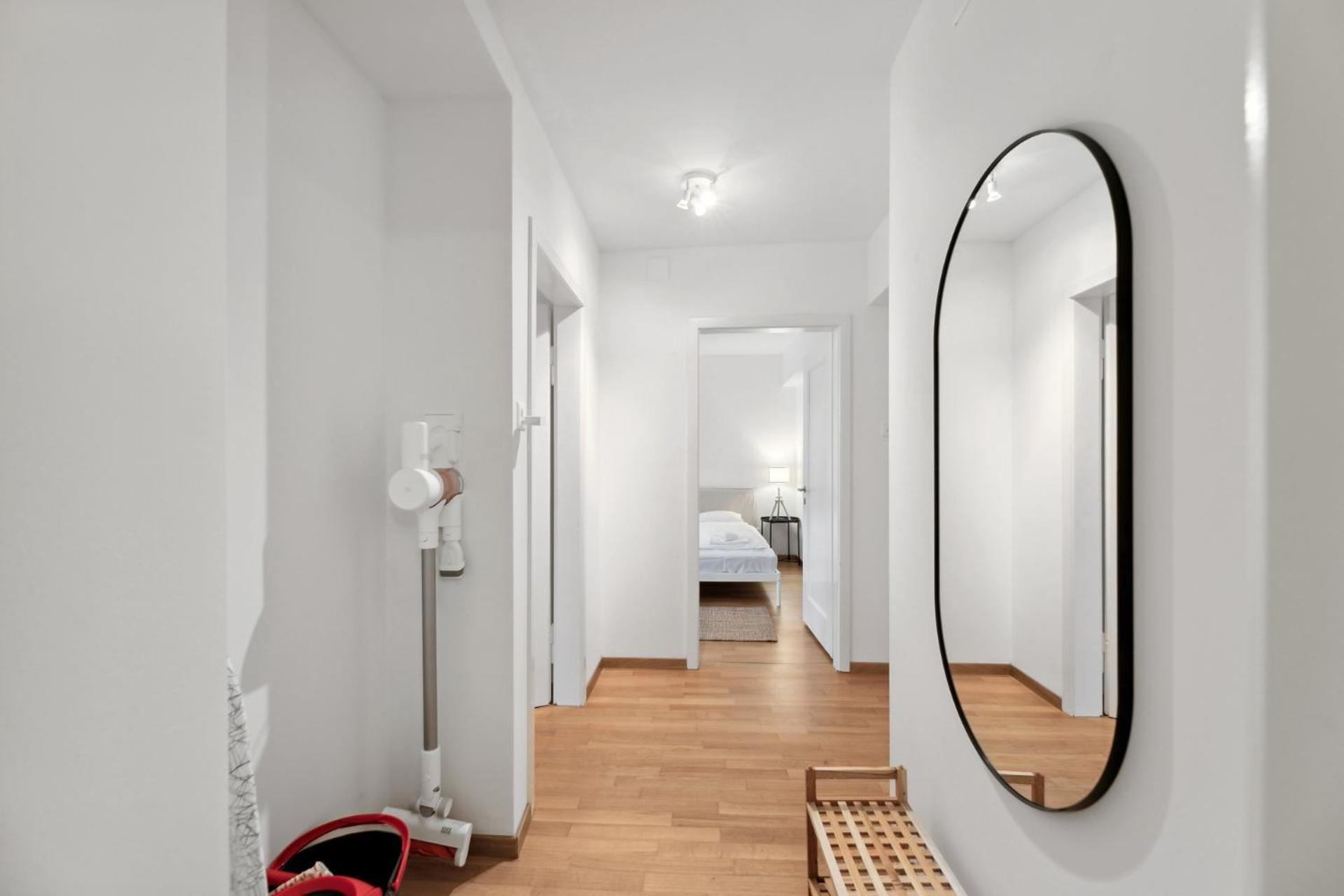 Muenstergasse Old Town Apartment