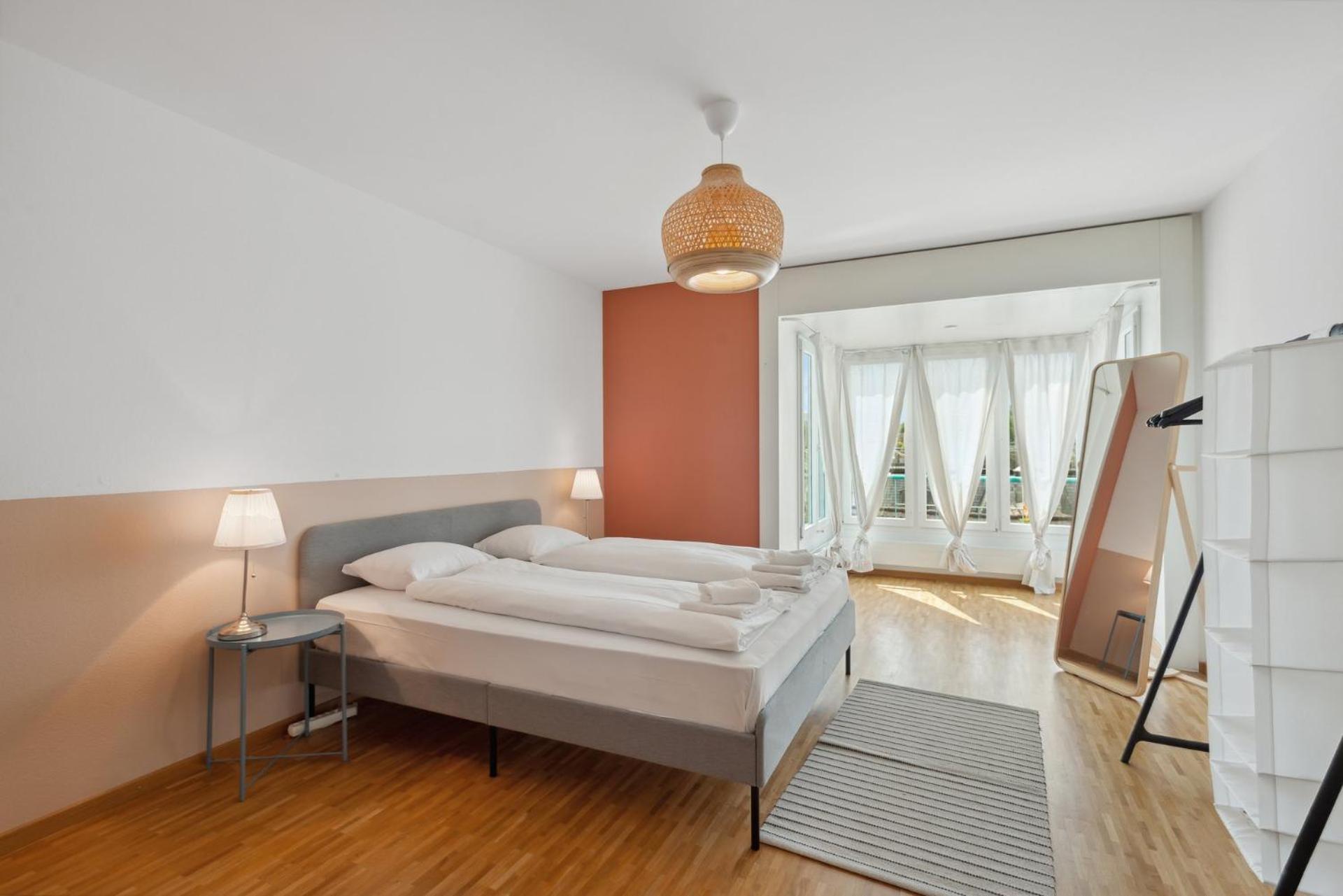 Spacious Hoting Zurich