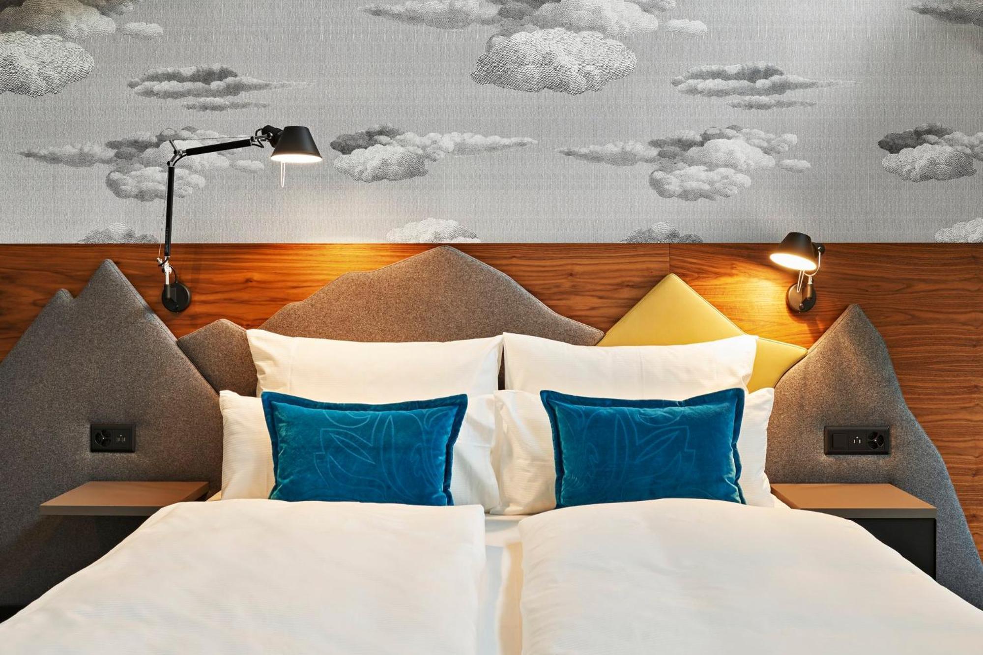 Hotel One 3*