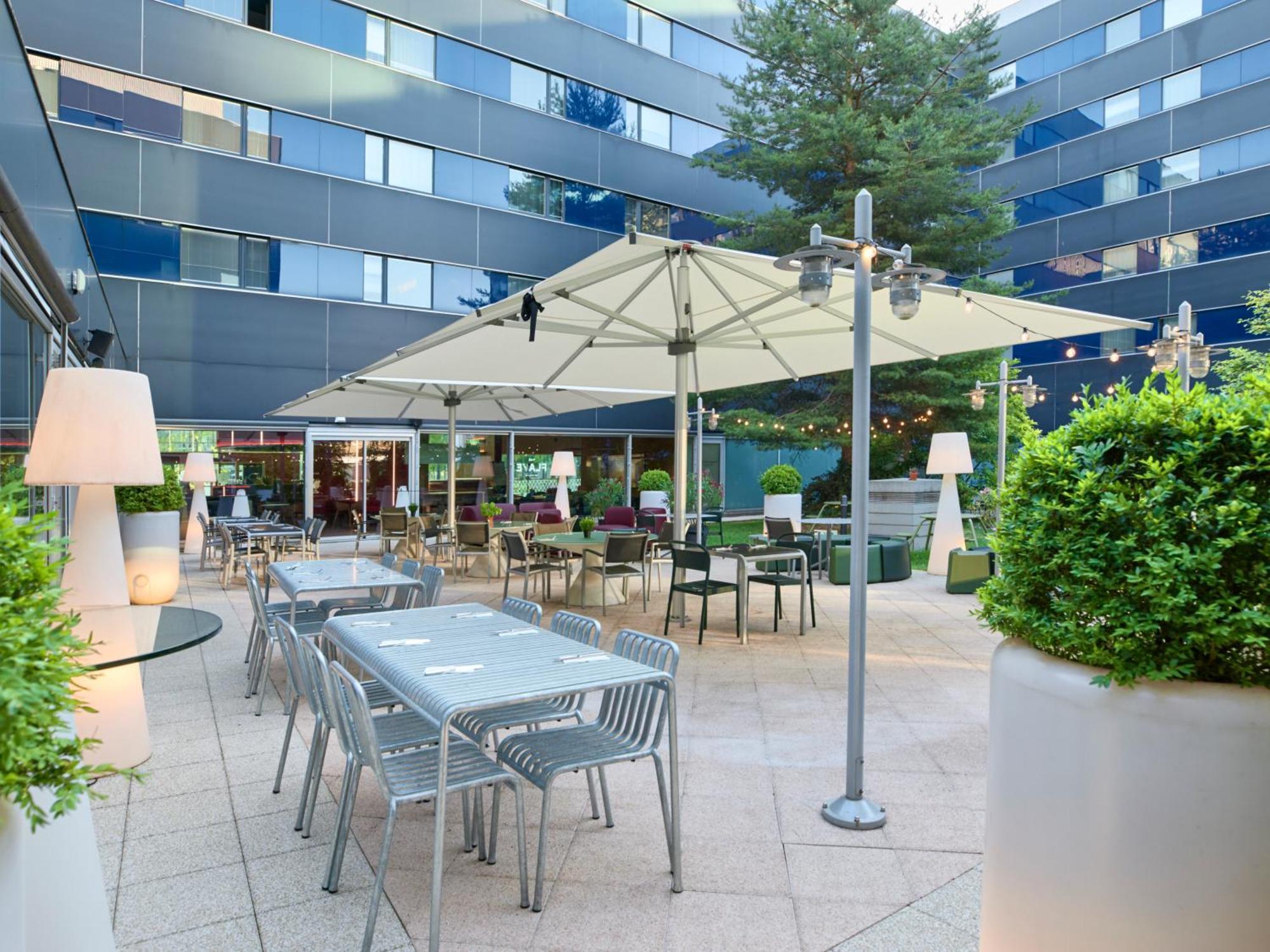 Novotel West 4*