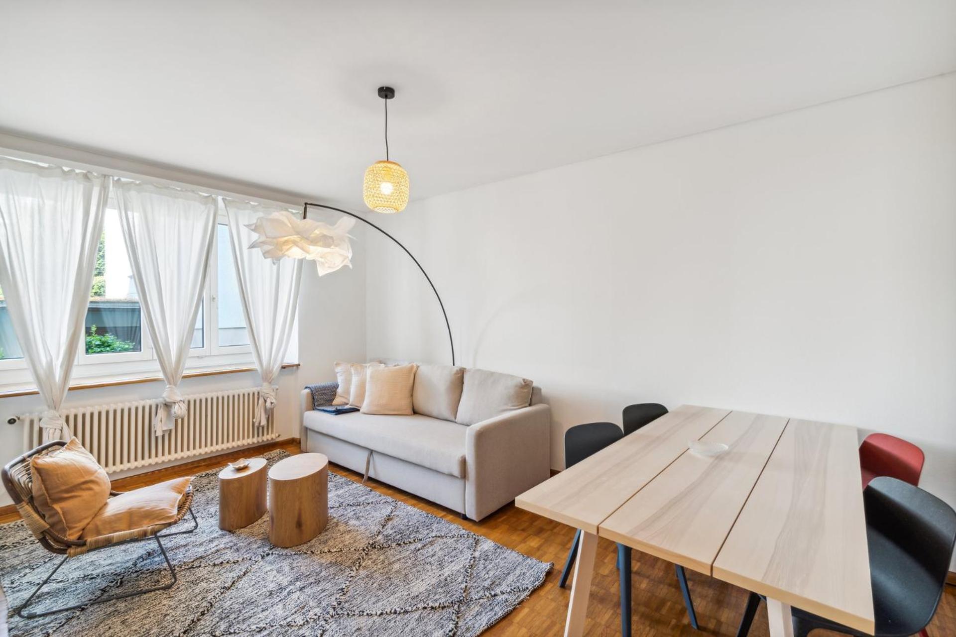 Spacious In The Heart Of Zltwg66 Apartment