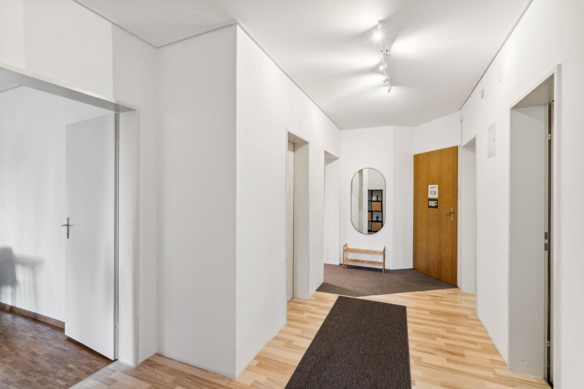 Spacious In The Heart Of Zltwg66 Apartamento