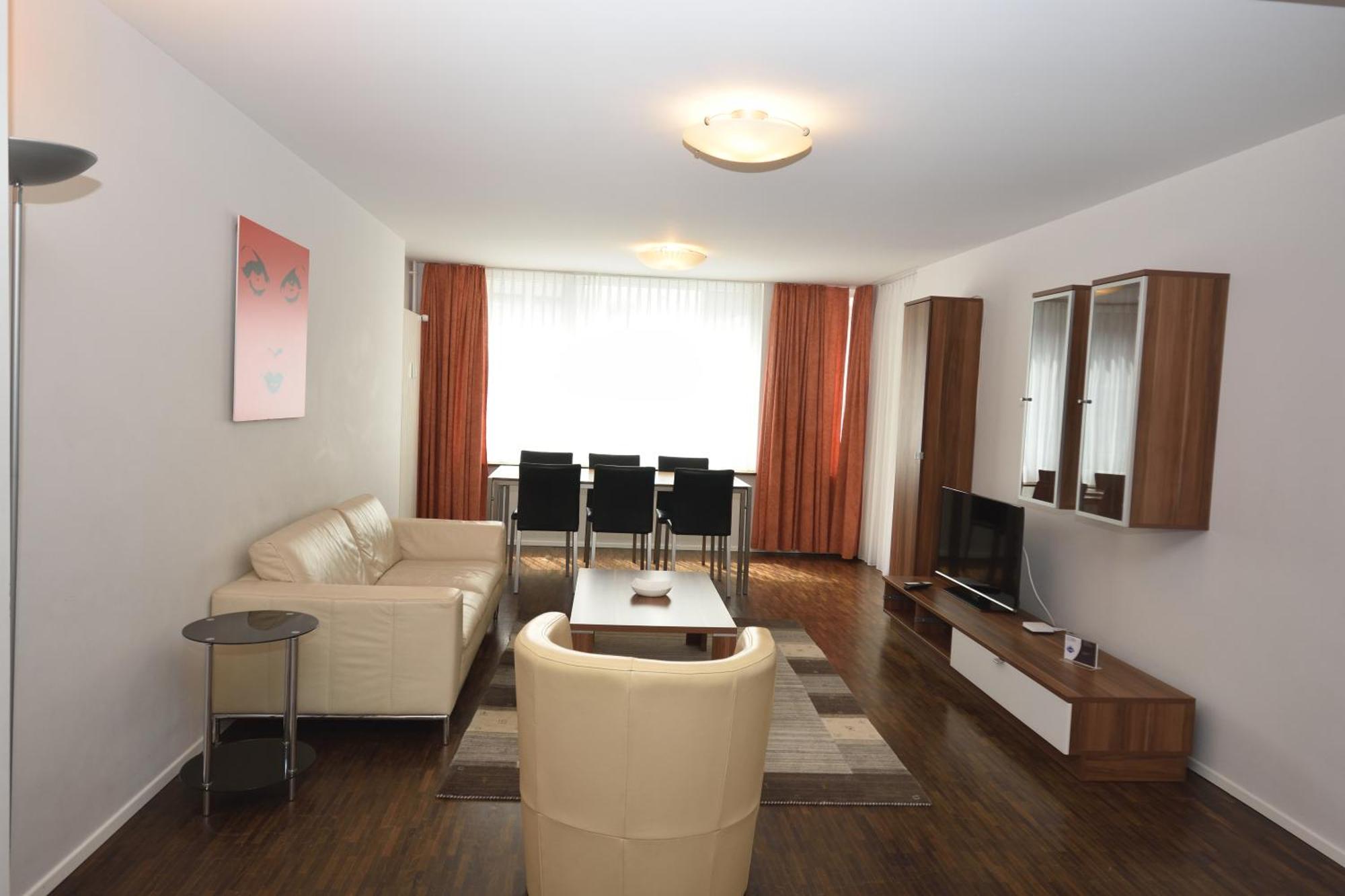 Stylish 2br Near - Flower 3 Apartment *