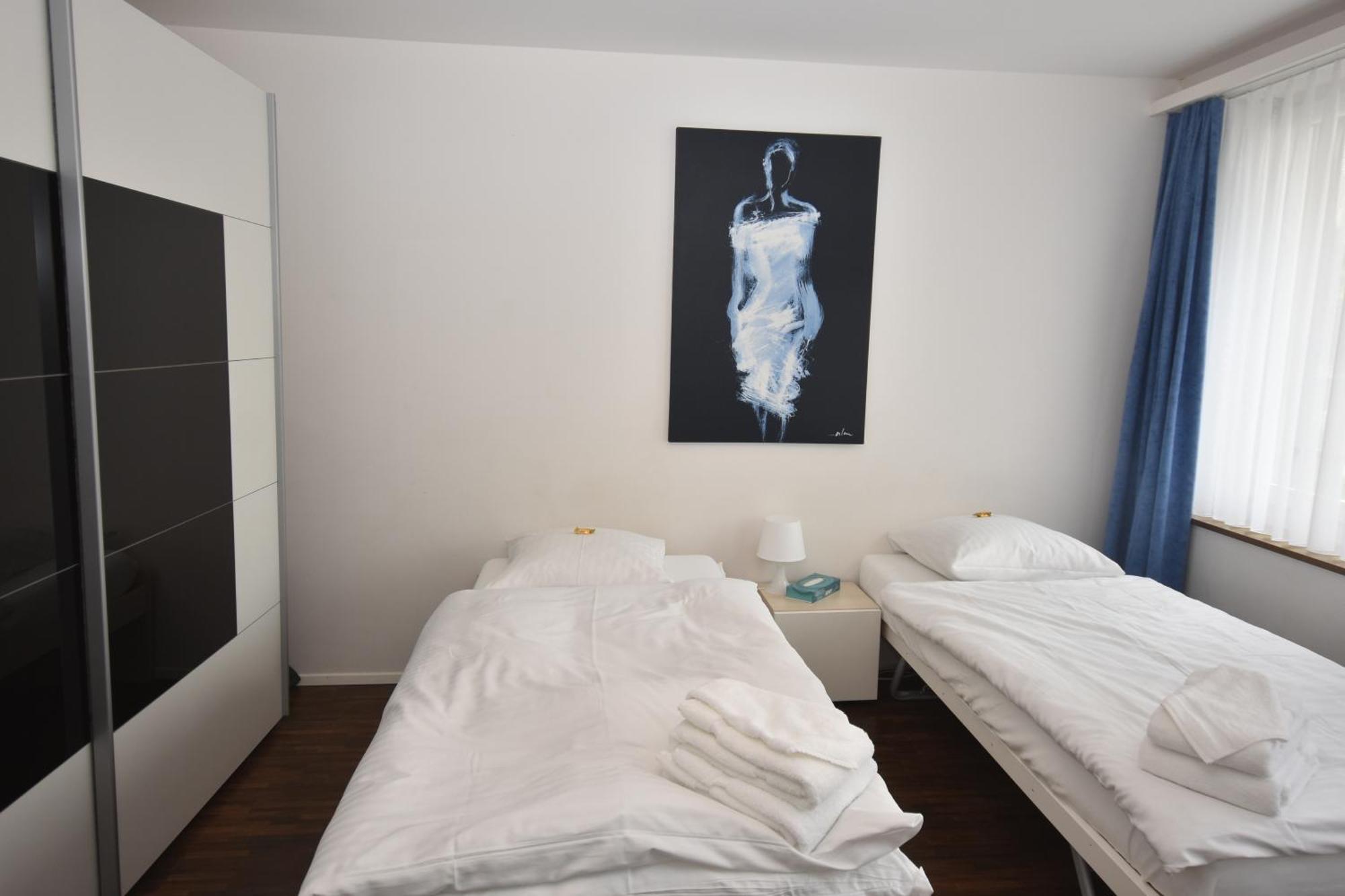 Apartment Stylish 2br Near - Flower 3