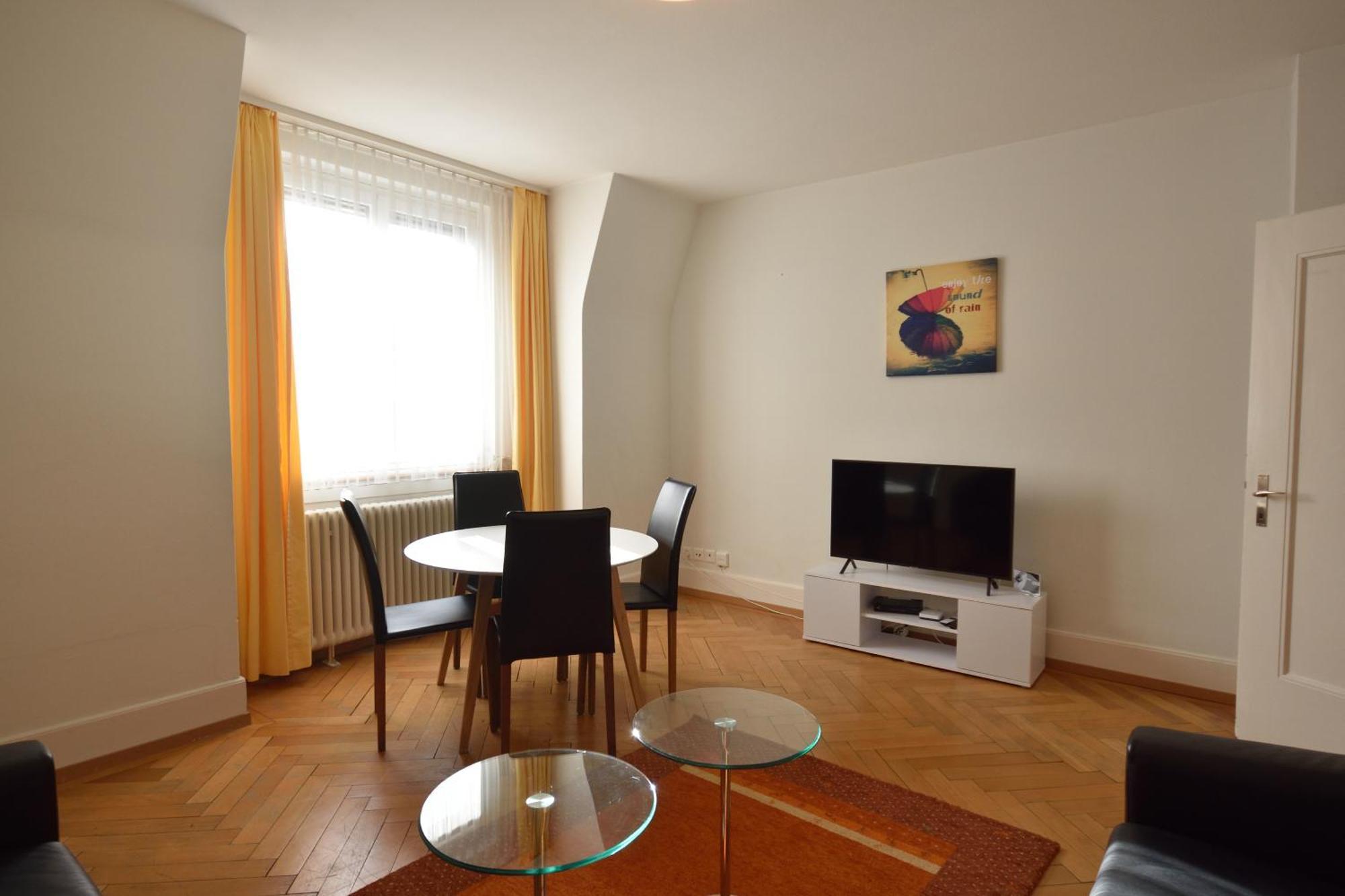 Cosy 2-bedroom Near - Stardust 31 Apartment