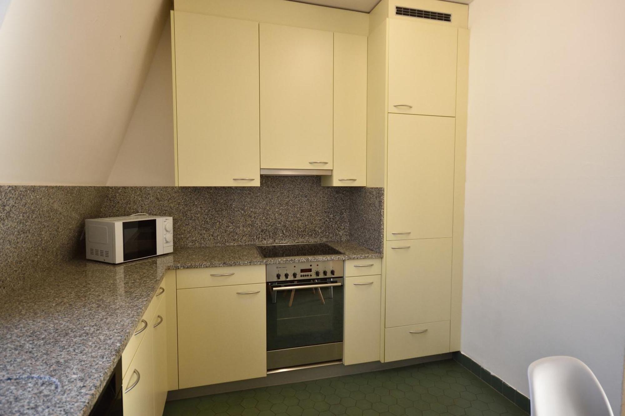 Cosy 2-bedroom Near - Stardust 31 *