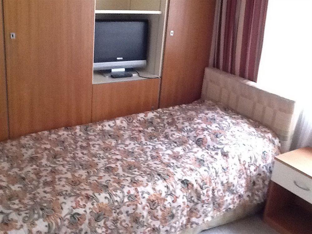 Hotel Center - Bellevue 3*