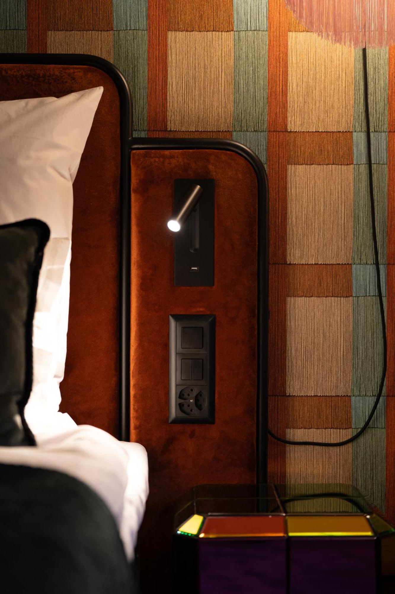 Hotel Four Points By Sheraton Sihlcity - 4*