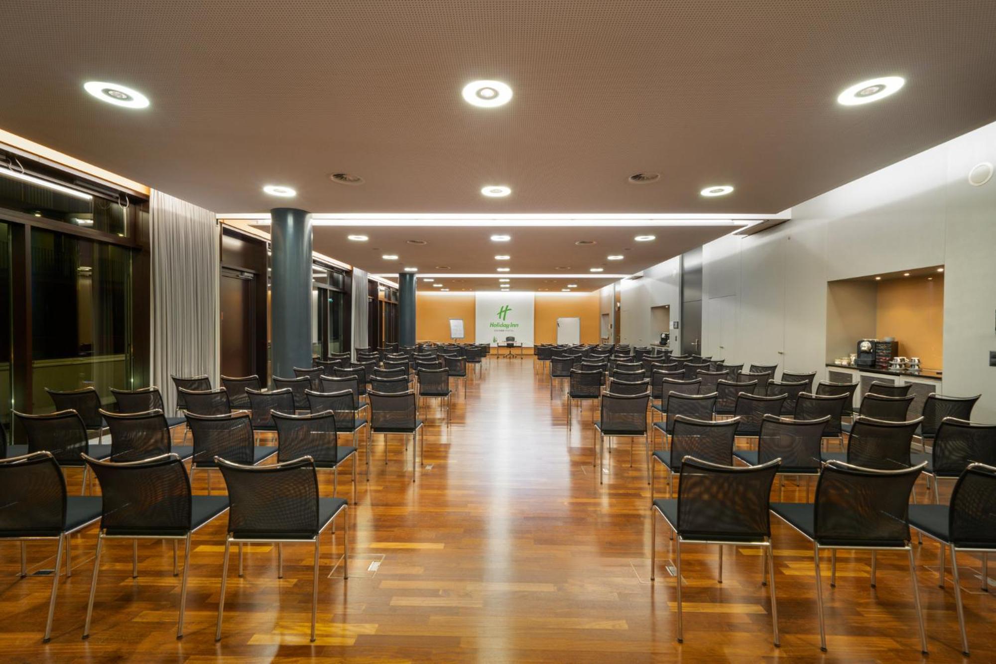 Hotel Messe By Ihg 4*