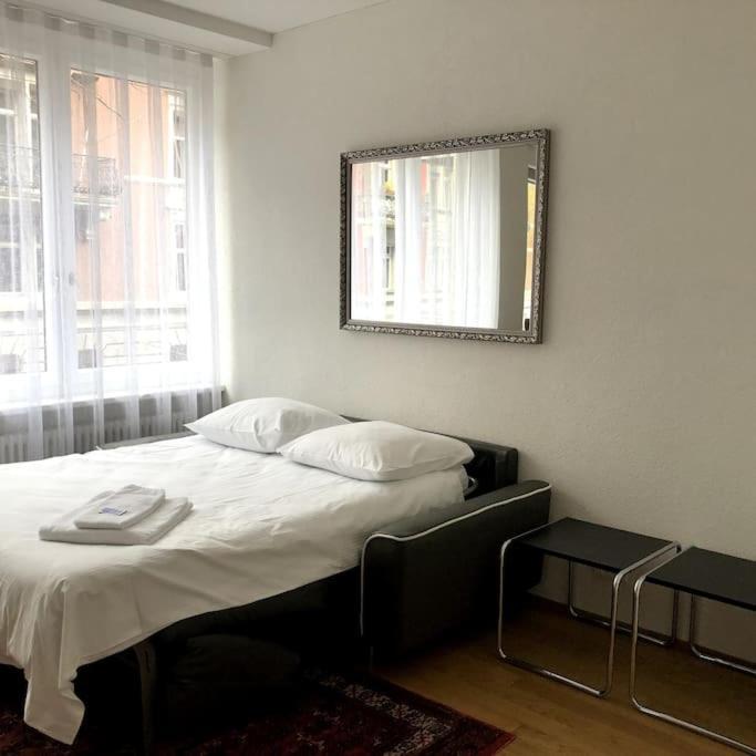 Apartment 1br Flat - Center With Balcony - West3 *