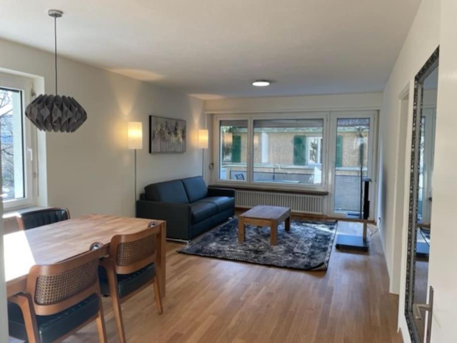 Apartment Beautiful, Quite And Very 2 Bedroom Flat *