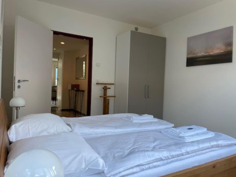 Amazing 2 Bedroom Flat: Specious And