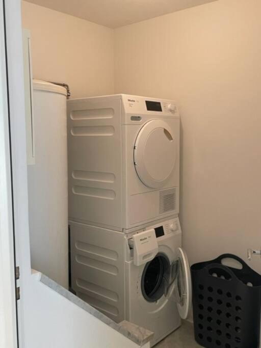 Apartment Amazing 2 Bedroom Flat: Specious And *
