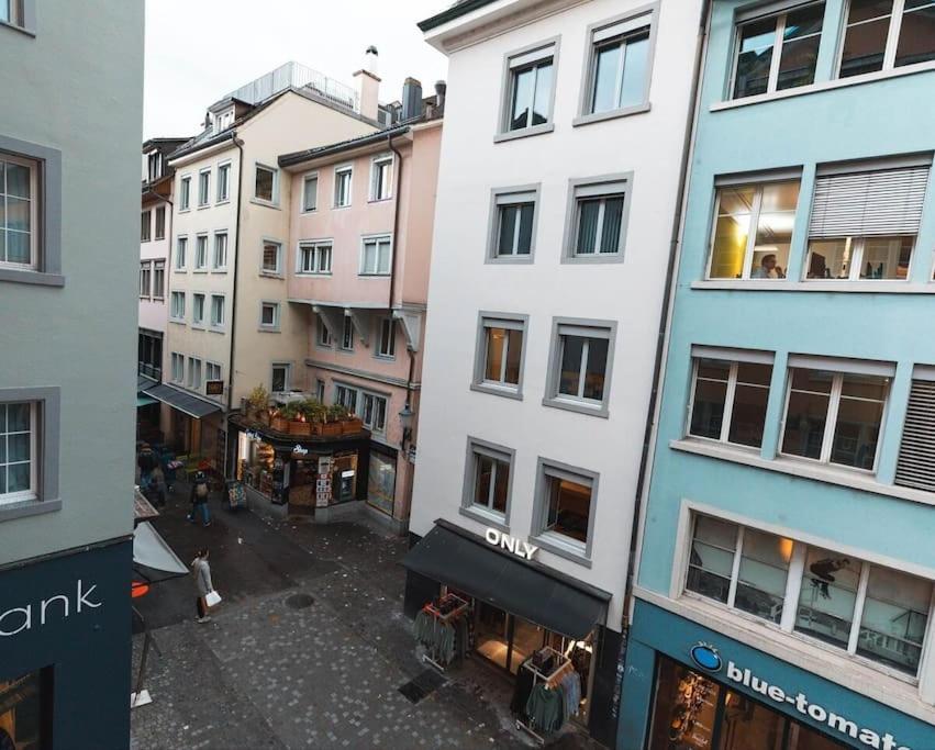 5-mins Walk To Main Station - Center Apartamento