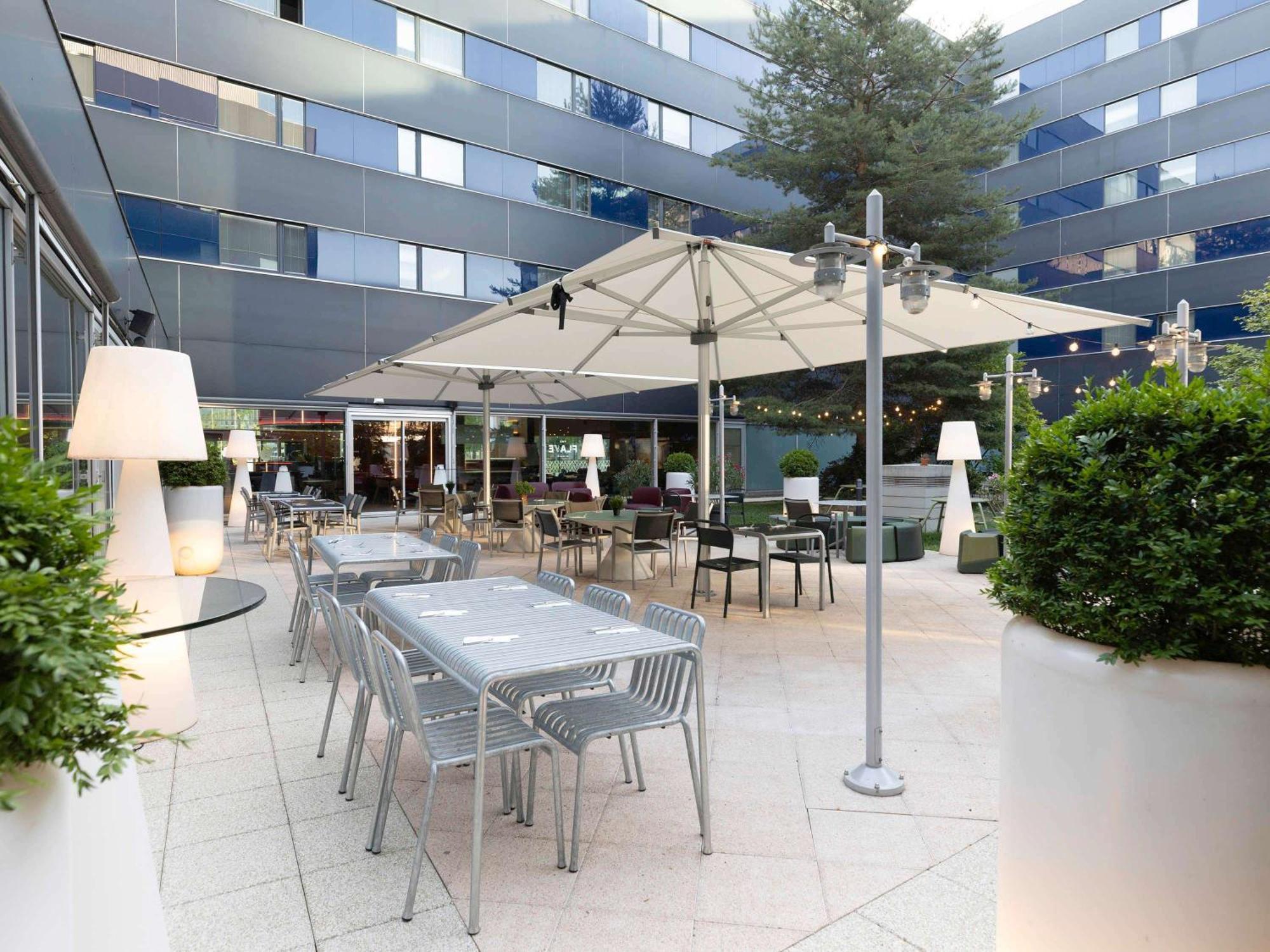 Hotel Novotel West 4*