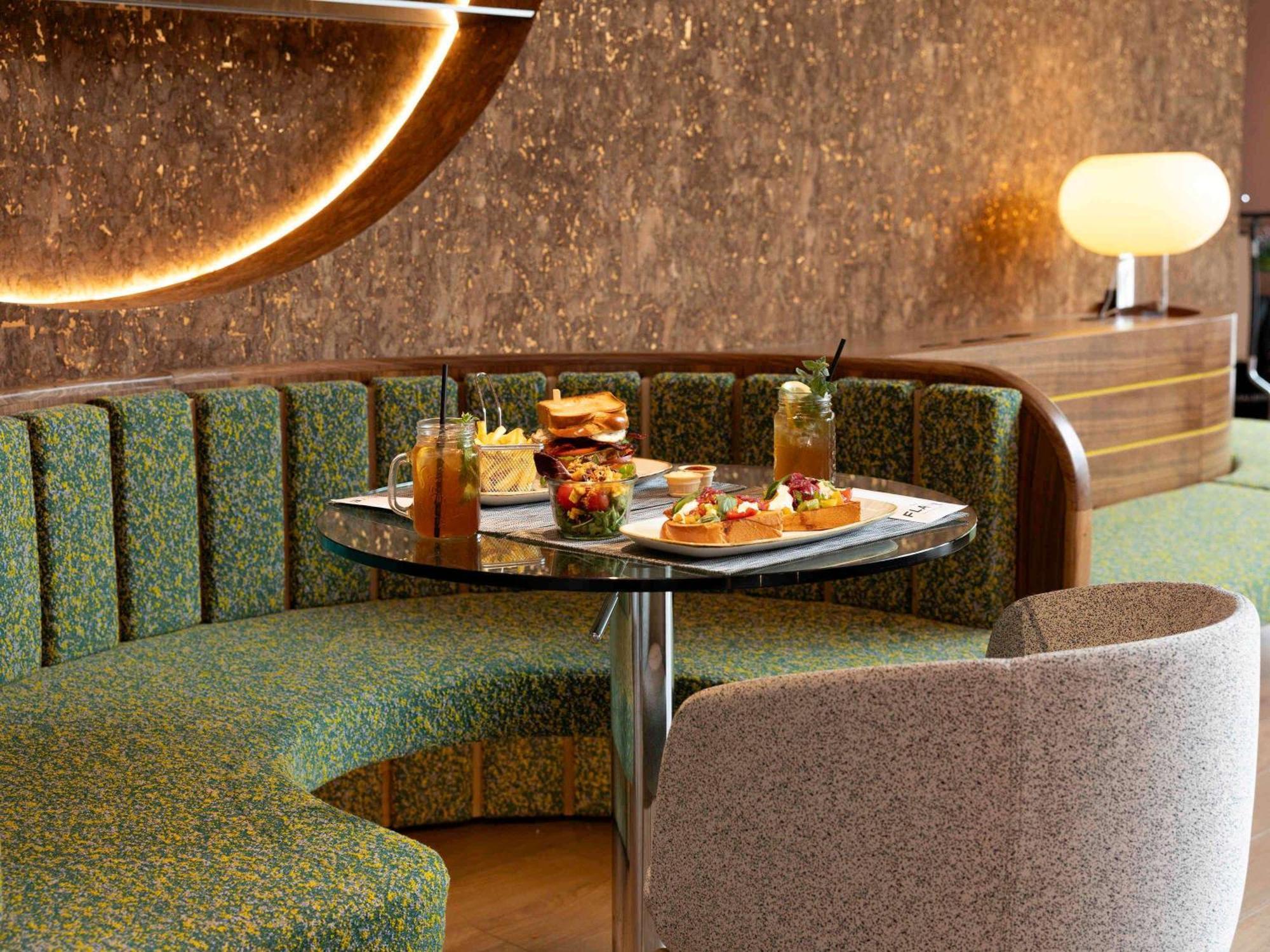 Hotel Novotel West