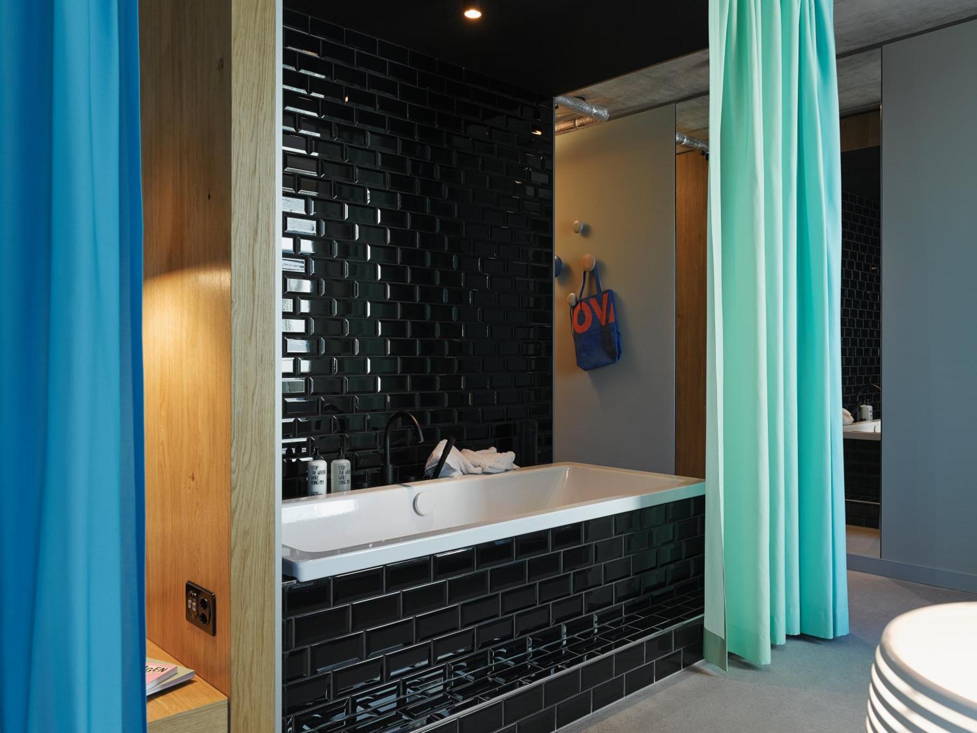 25Hours Hotel Langstrasse Hotel 4*
