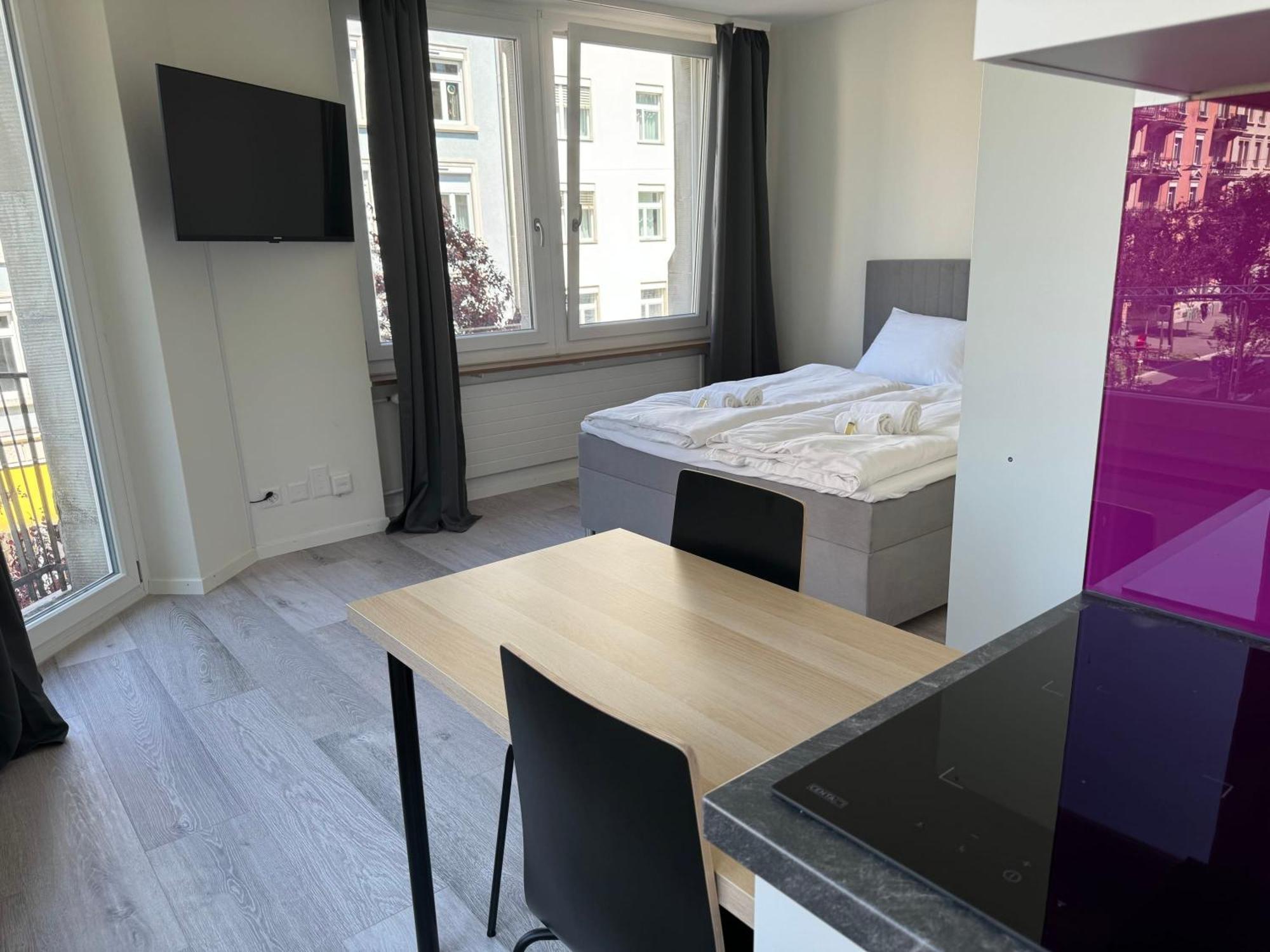 Downtown Deluxe With Queen Bed Be-26 Apartment Zurich