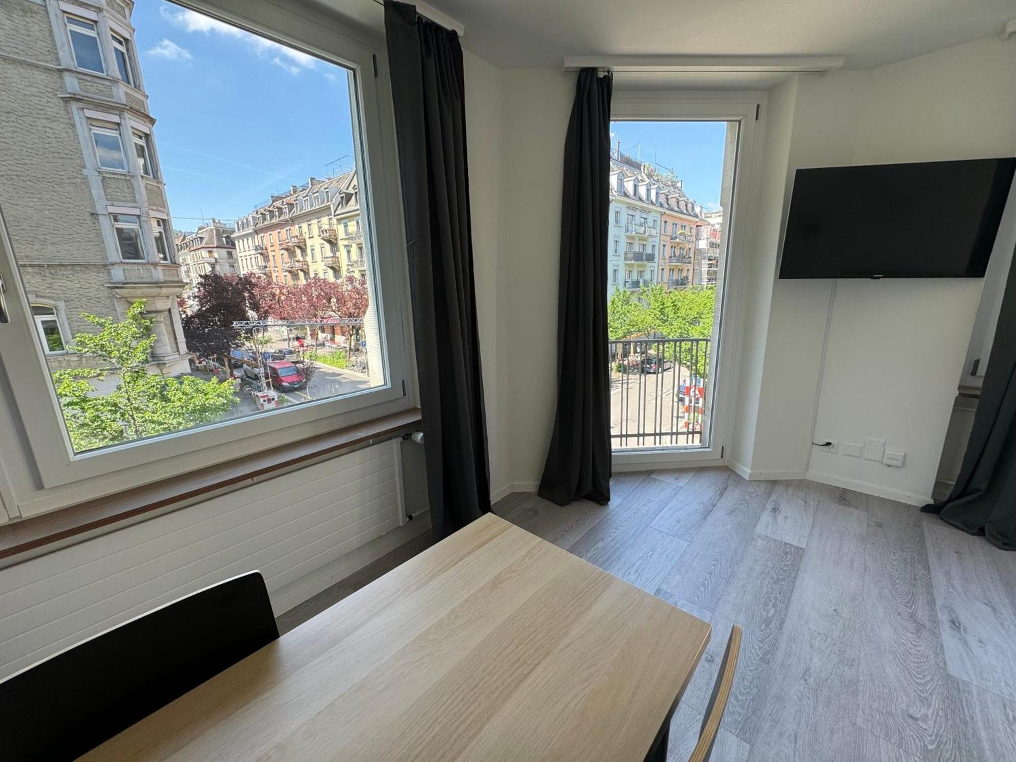Downtown Deluxe With Queen Bed Be-26 Zurich