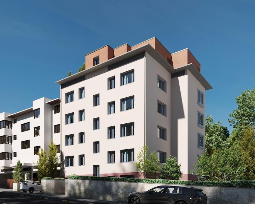 Modern - Sun 5 Apartment