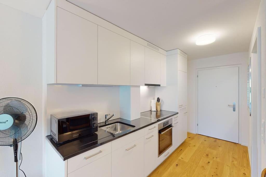 Modern - Sun 5 Apartment