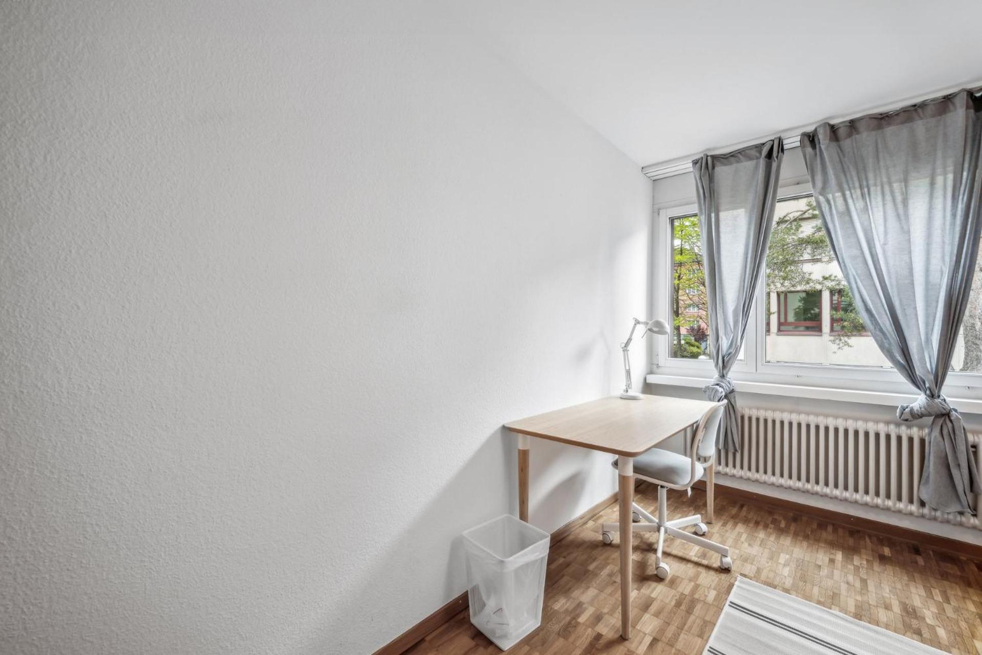 Apartment Chic 3-bedroom Near Center *