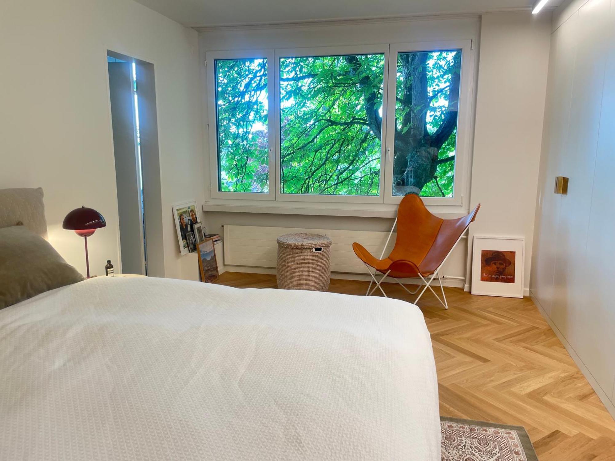 Luxury, Quiet Flat Overlooking Apartment *